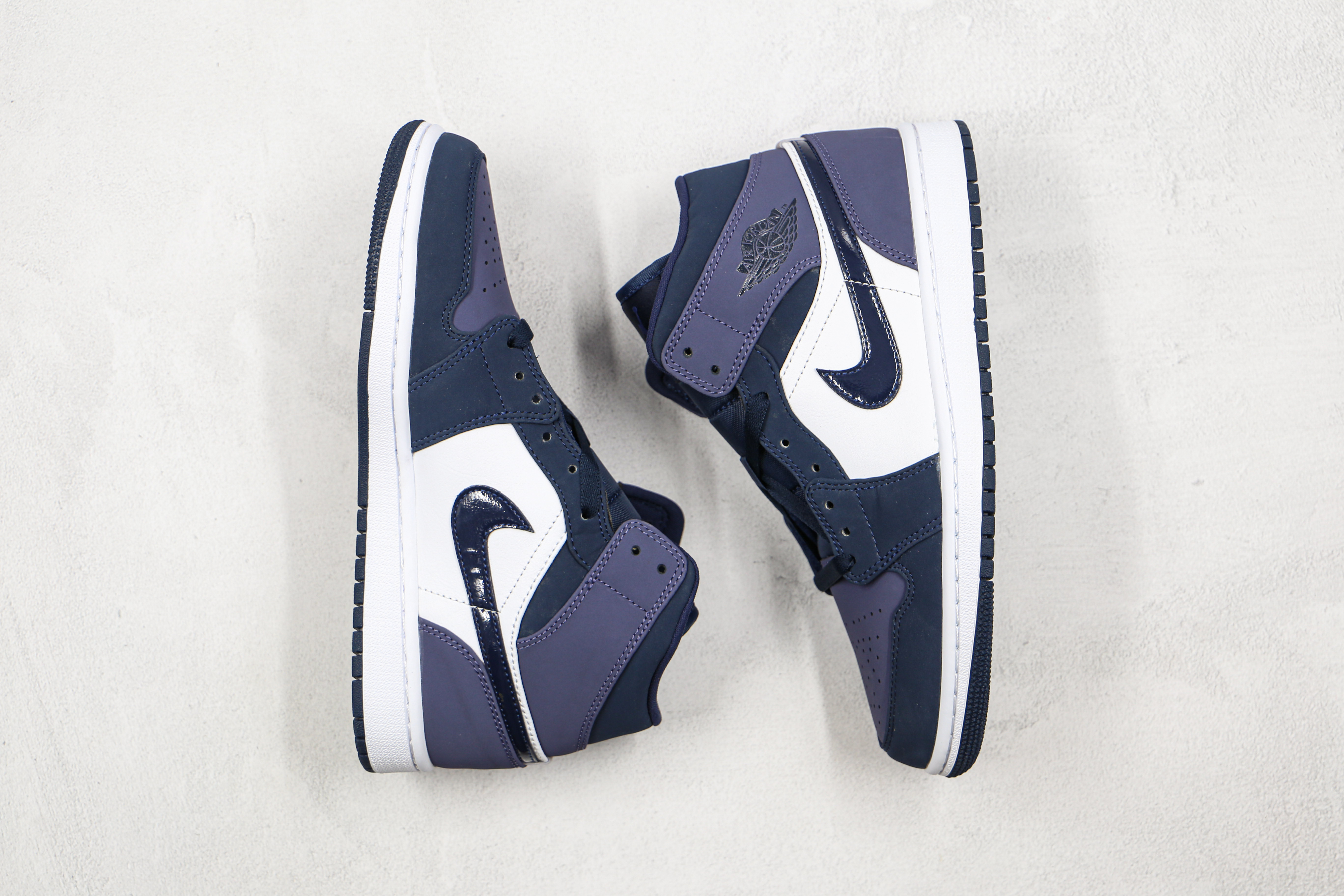 Air Jordan 1 Mid Sanded Purple