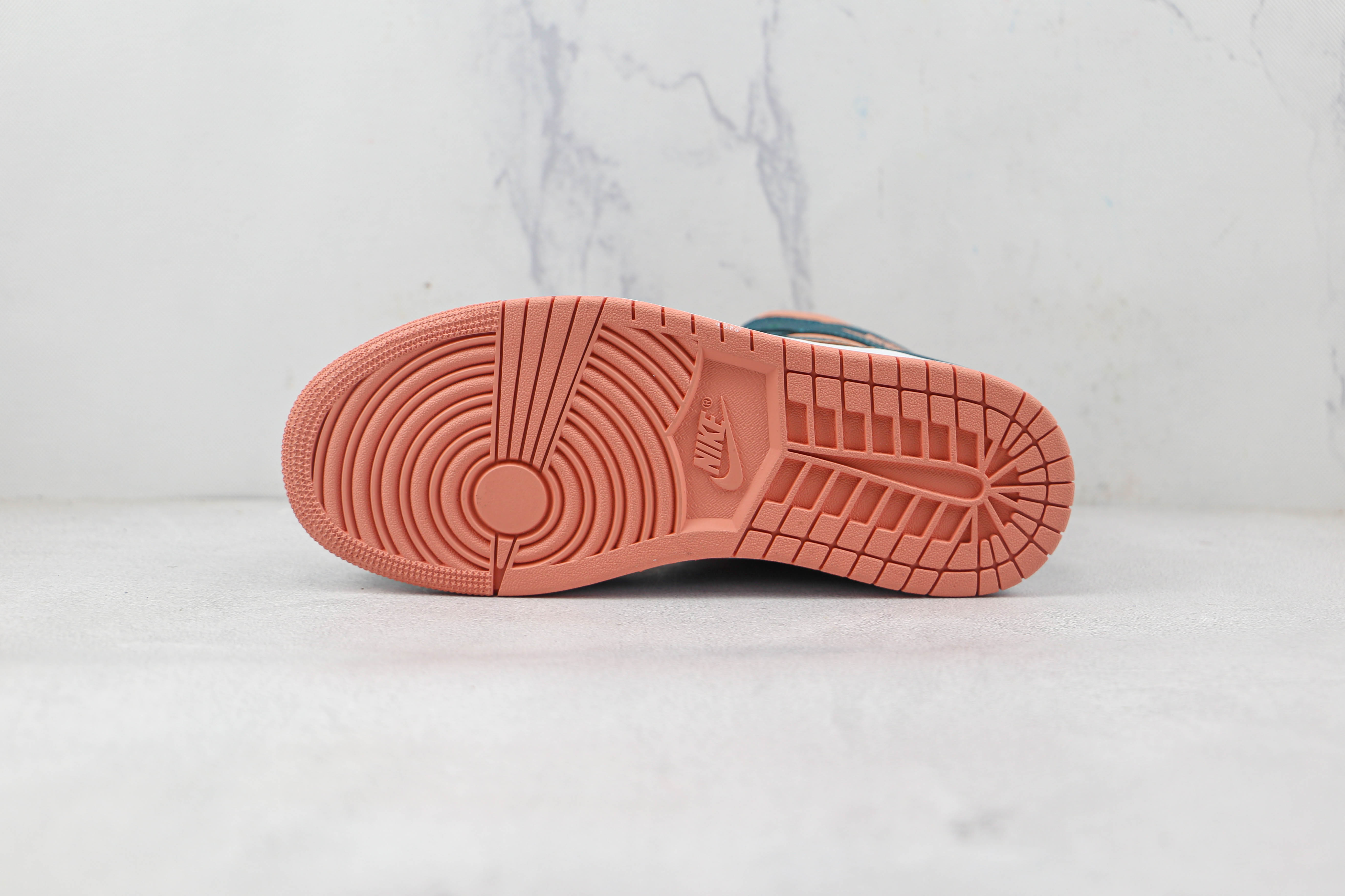 Air Jordan 1 Pink Green