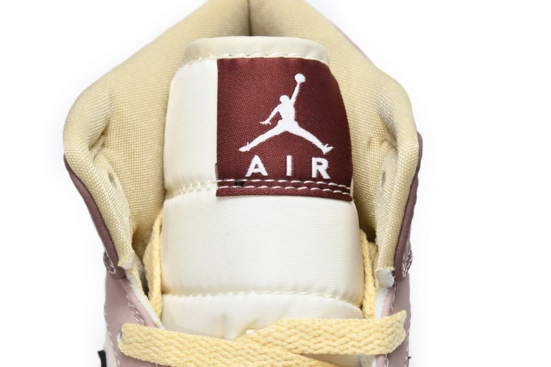 Air Jordan 1 Mid Brown Tan