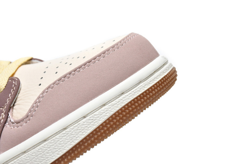 Air Jordan 1 Mid Brown Tan