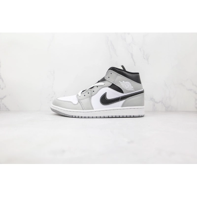 Air Jordan 1 Mid Light Smoke Grey 01