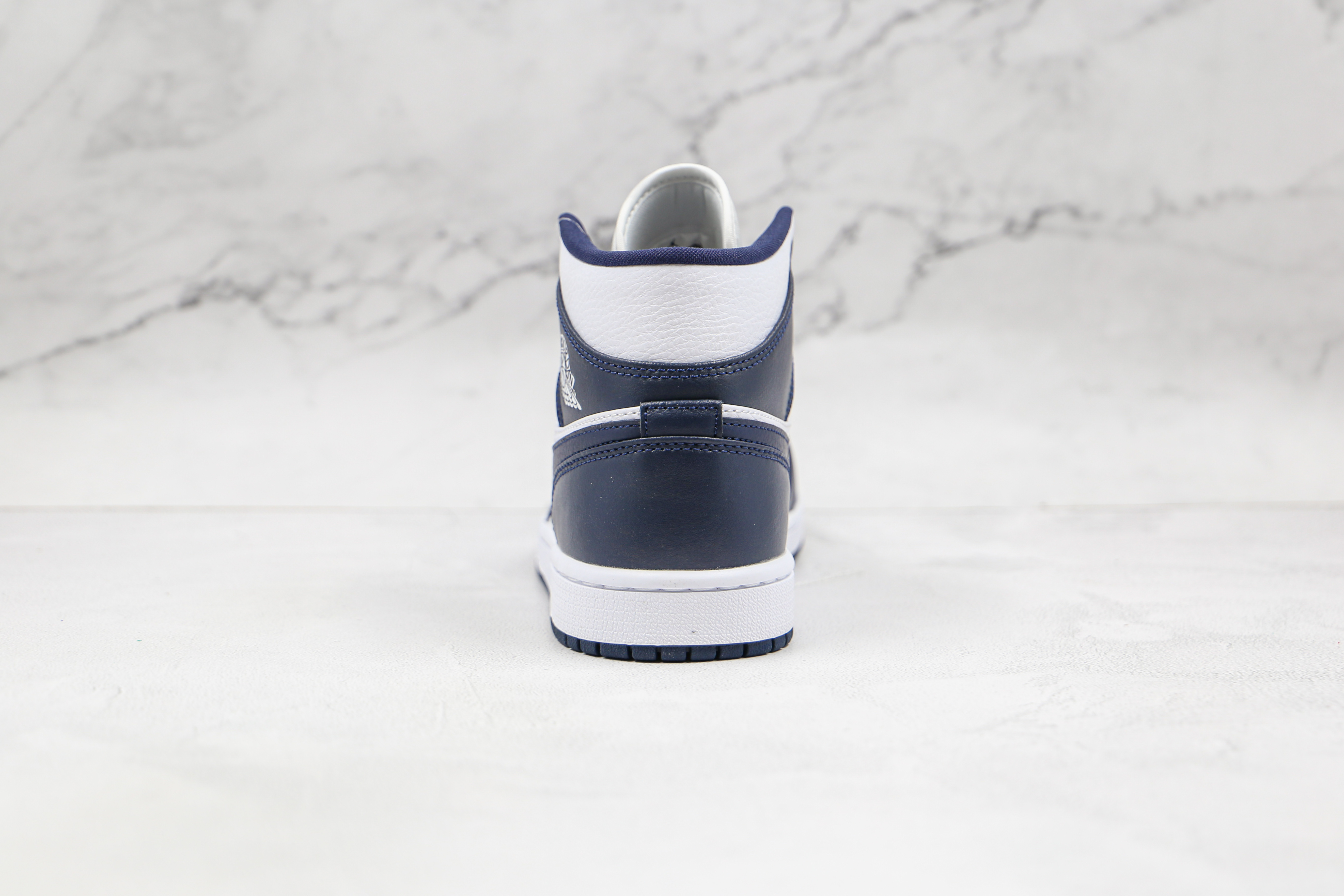 Air Jordan 1 Mid Obsidian