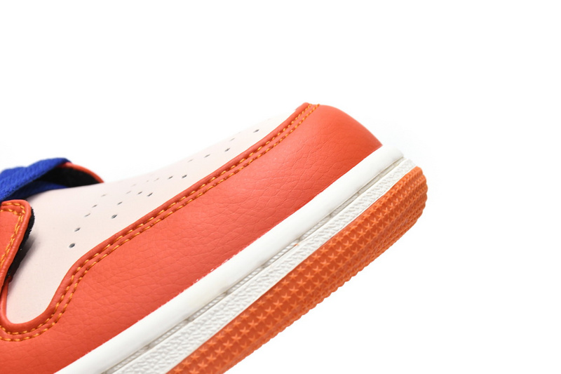 Air Jordan 1 Mid SE Team Orange