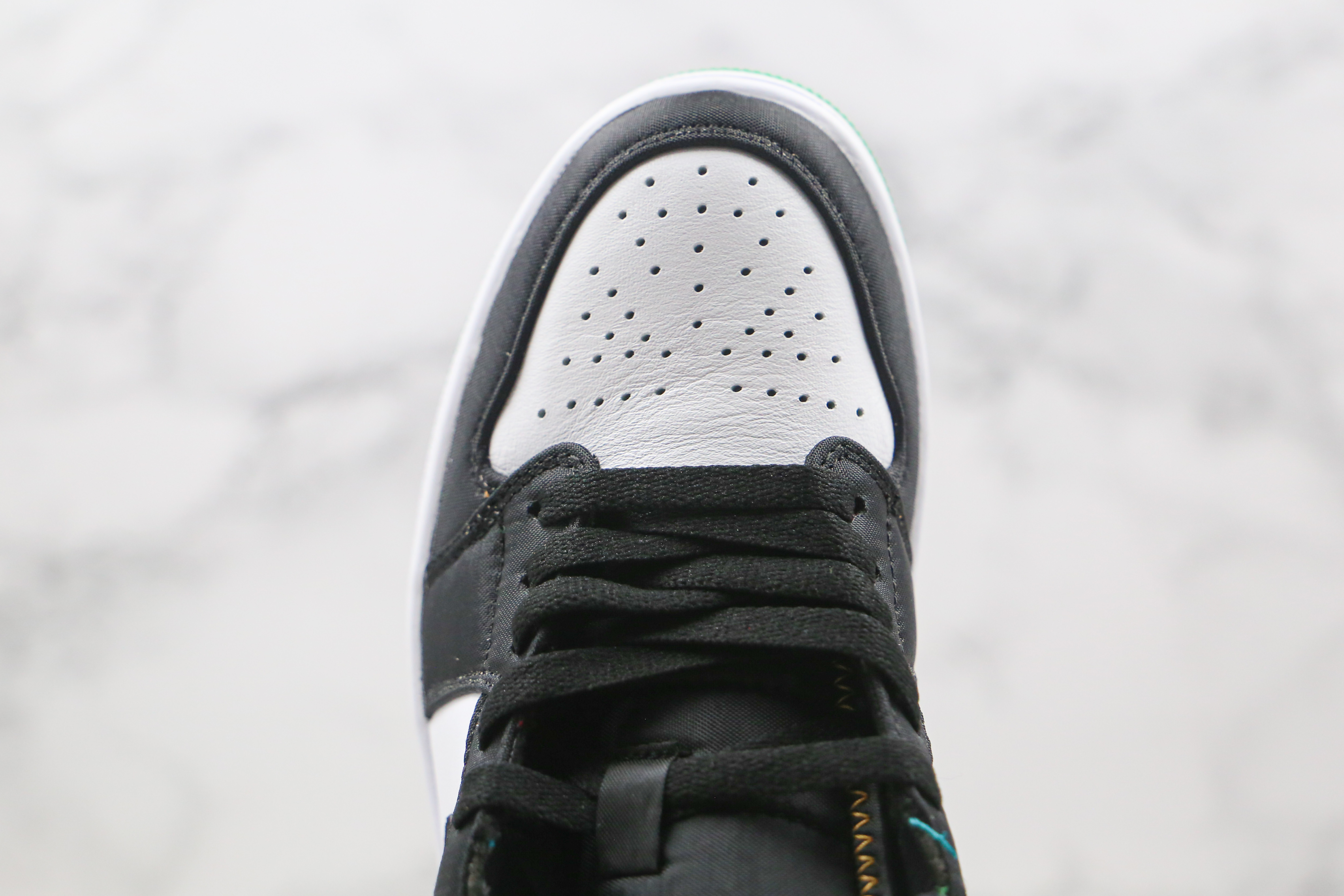 Air Jordan 1 White, orange and Green