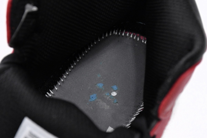 Air Jordan 1 Mid Banned