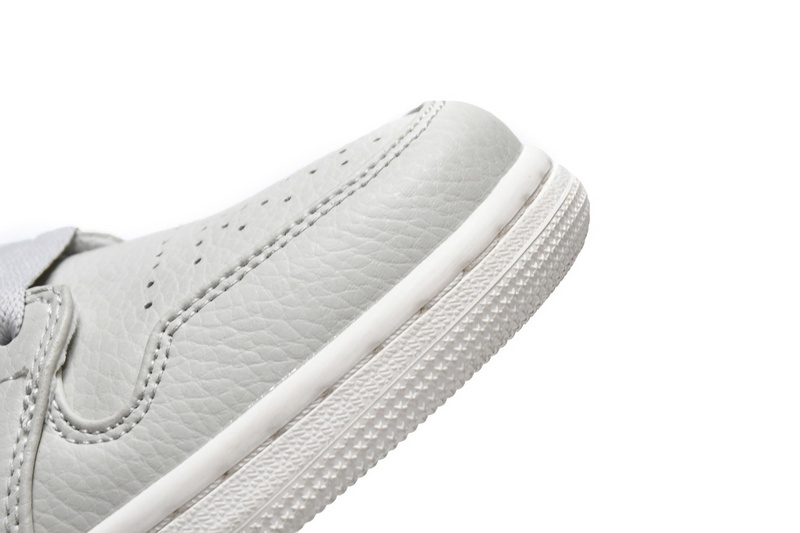 Air Jordan 1 Mid SE Light Bone