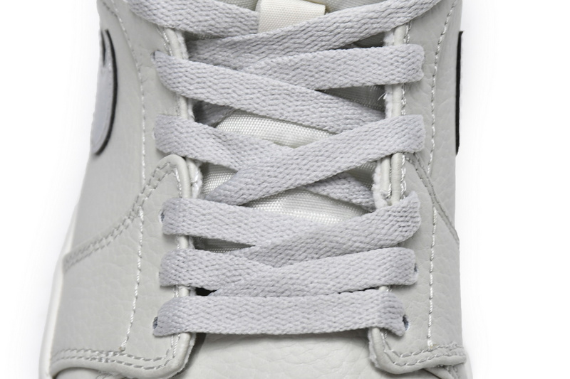 Air Jordan 1 Mid SE Light Bone