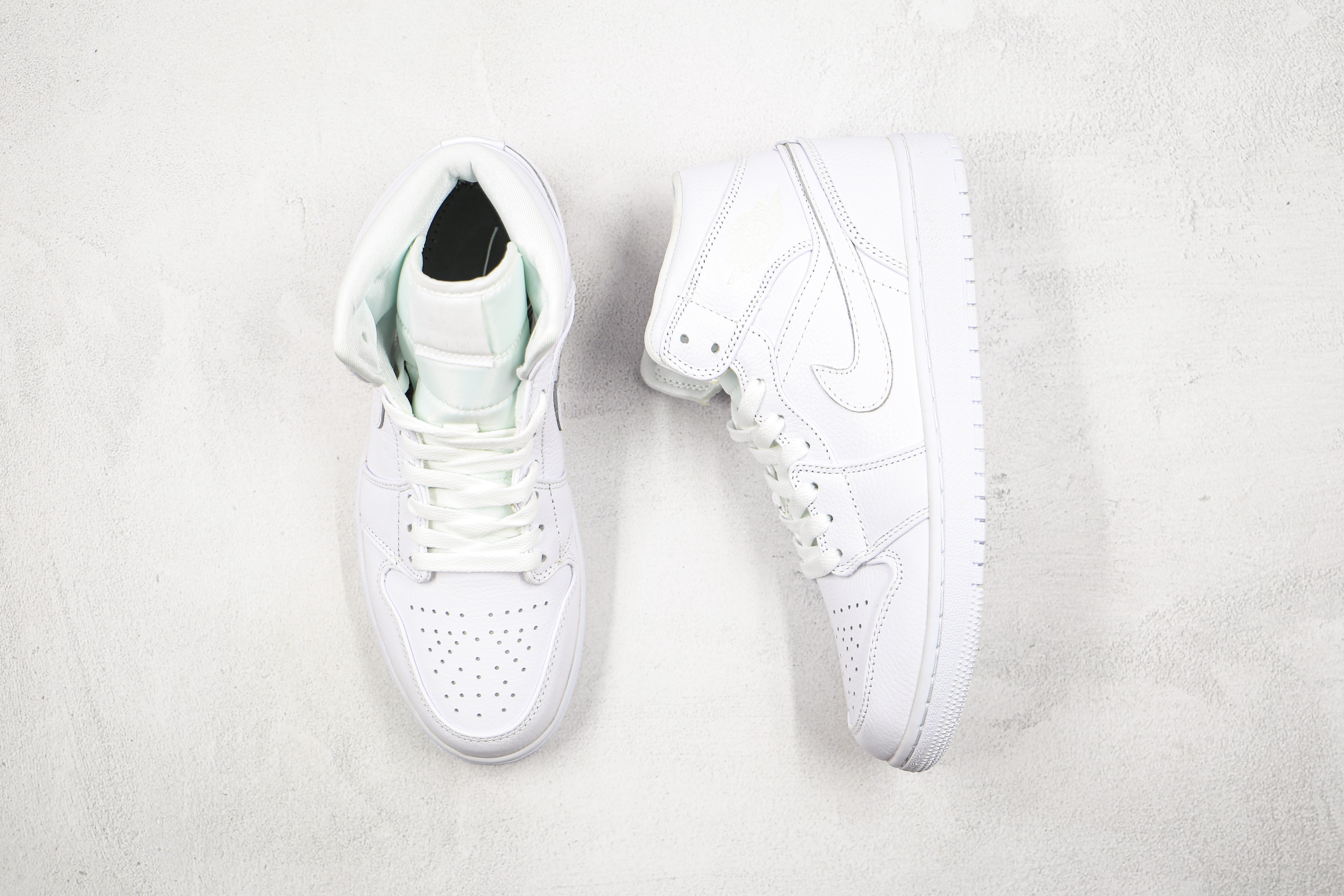 Air Jordan 1 Mid White