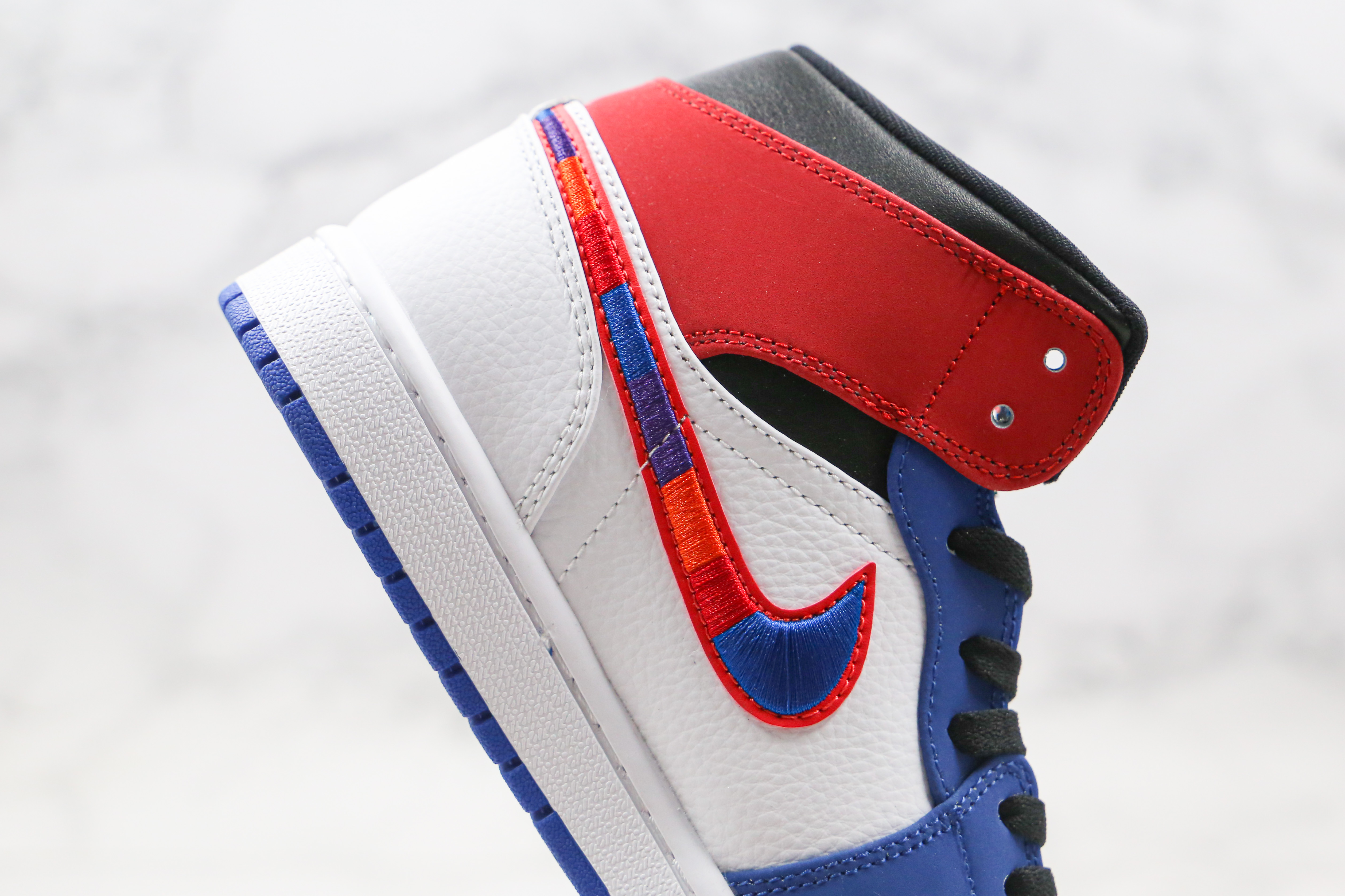 Air Jordan 1 Mid SE “Multi-Color Swoosh”