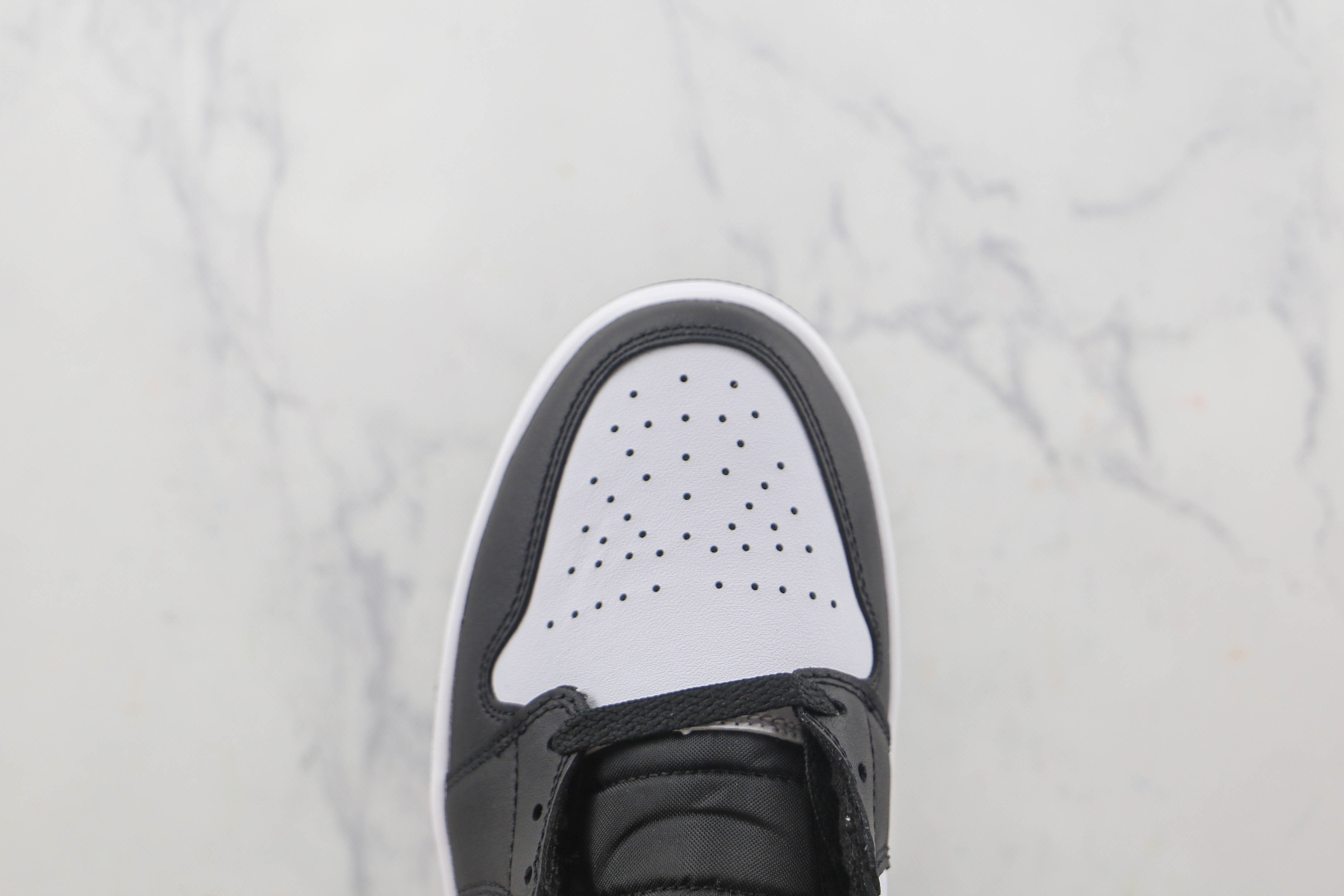 Air Jordan 1 Black White Purple