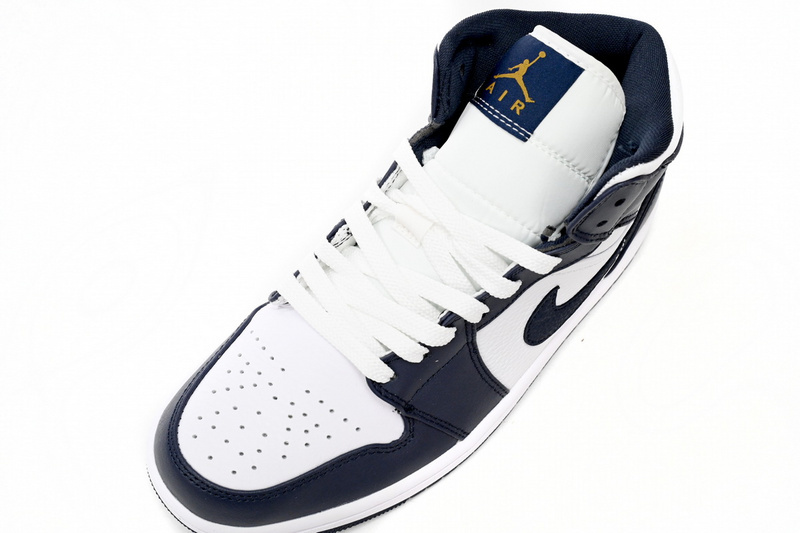 Air Jordan 1 Obsidian