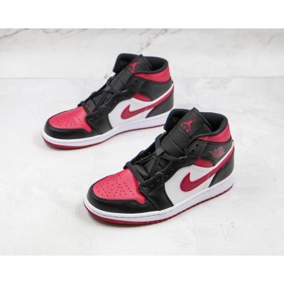 Air Jordan 1 Mid Bred Toe 02