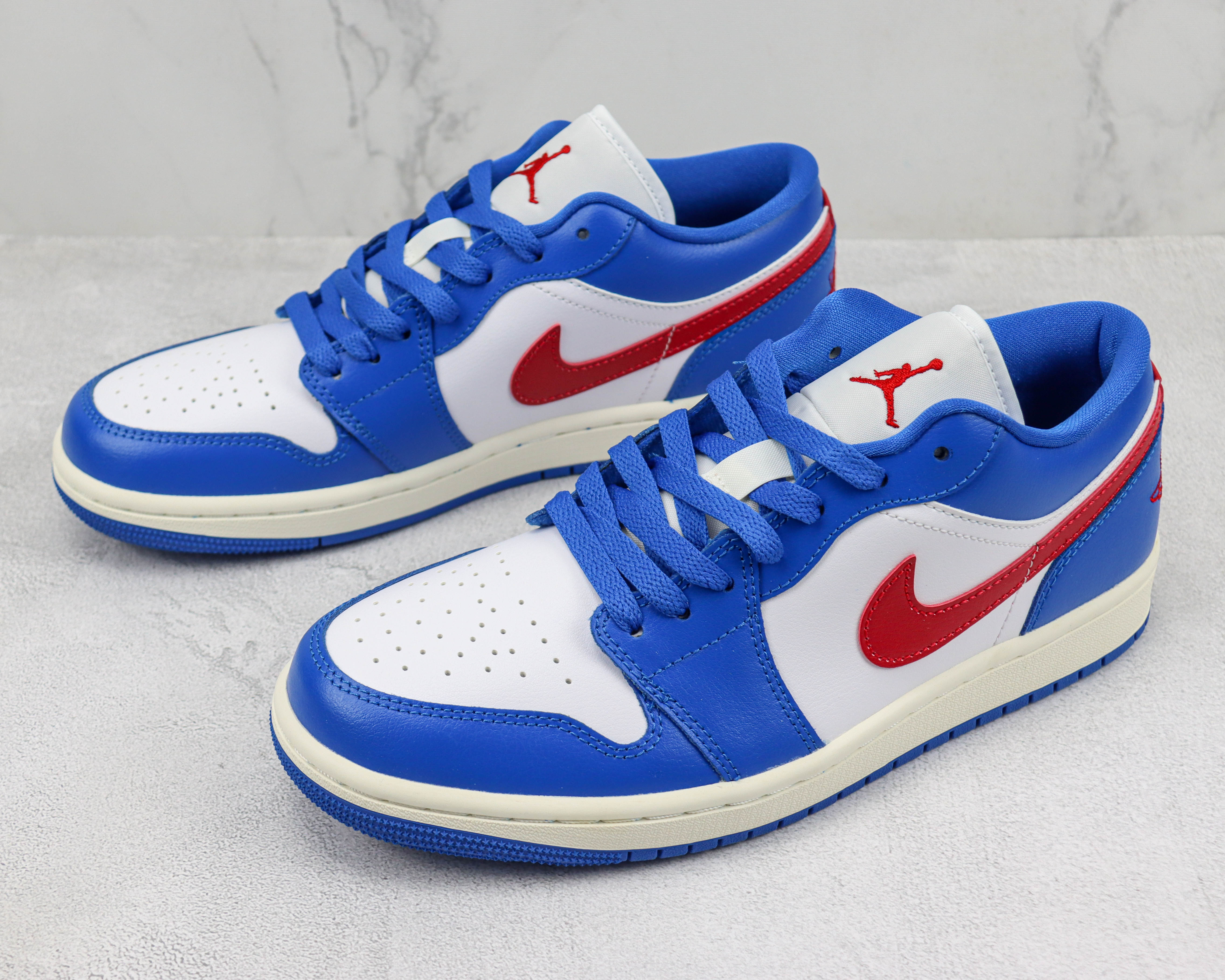 Travis Scott x Air Jordan 1 Low A Dingdang Cat