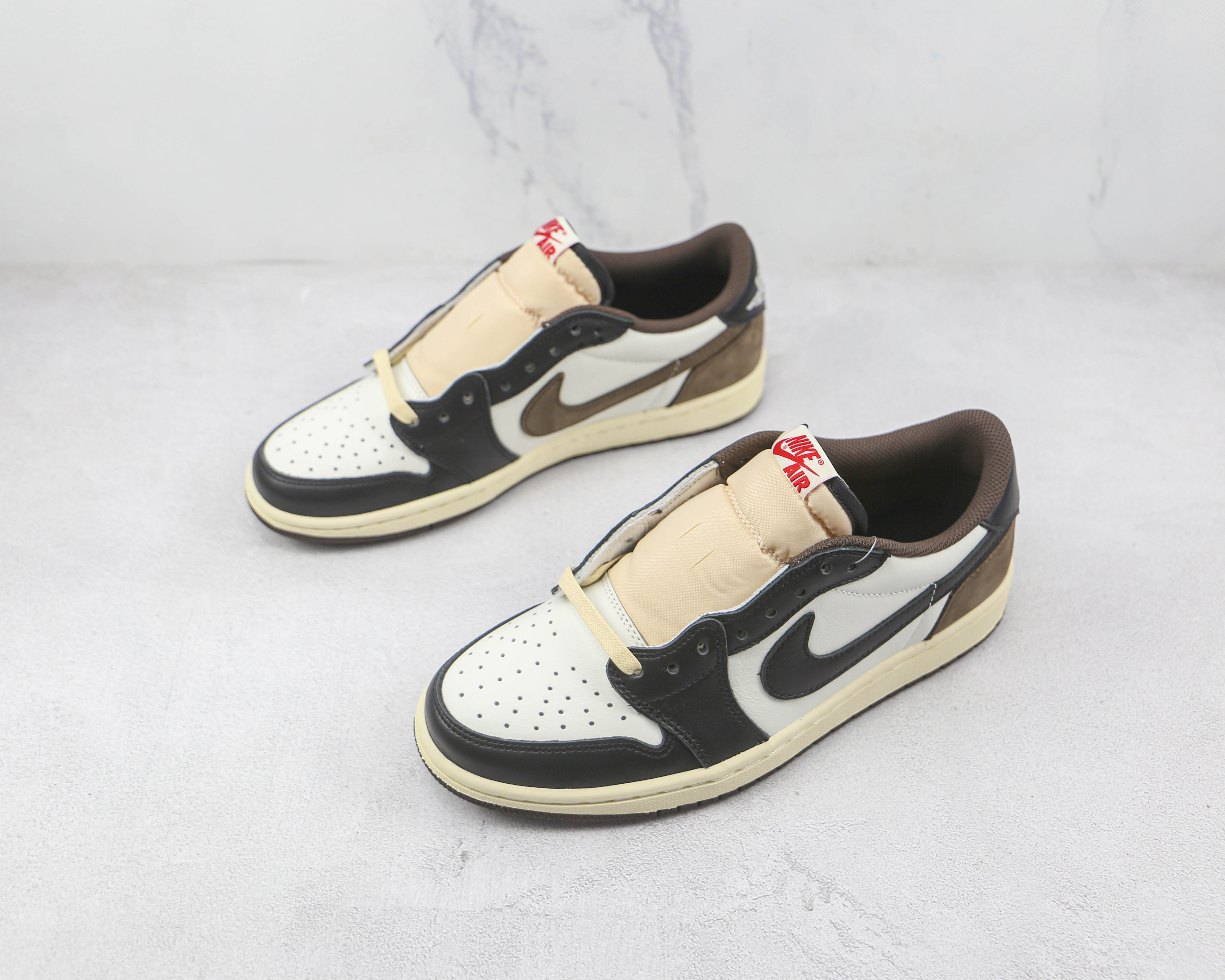 Travis Scott x Air Jordan 1 Low Dark Mocha