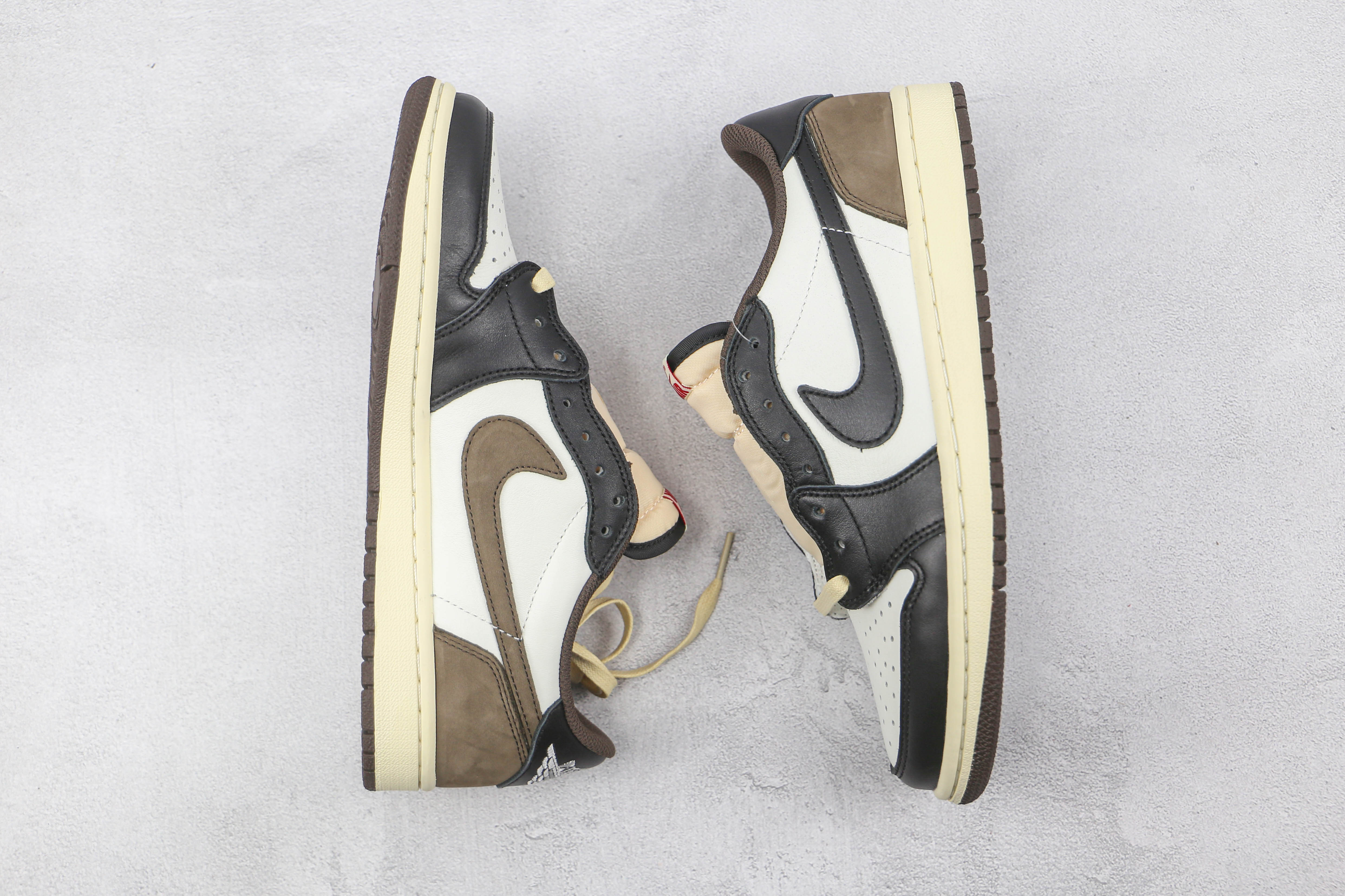 Travis Scott x Air Jordan 1 Low Dark Mocha
