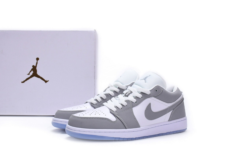 Air Jordan 1 Low Wolf Grey