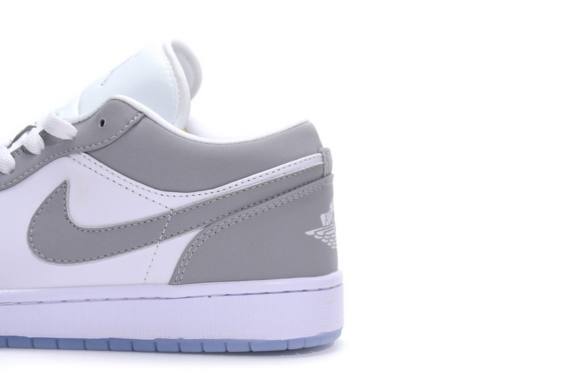 Air Jordan 1 Low Wolf Grey