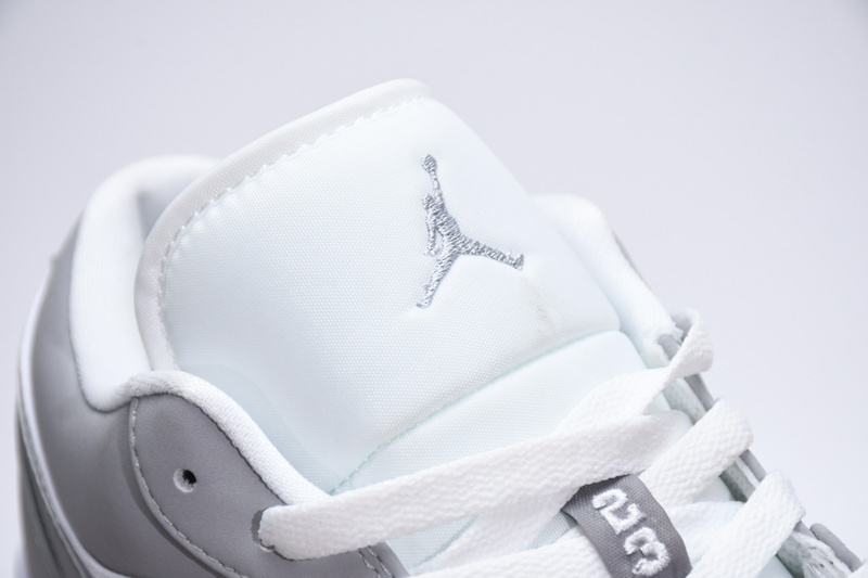 Air Jordan 1 Low Wolf Grey