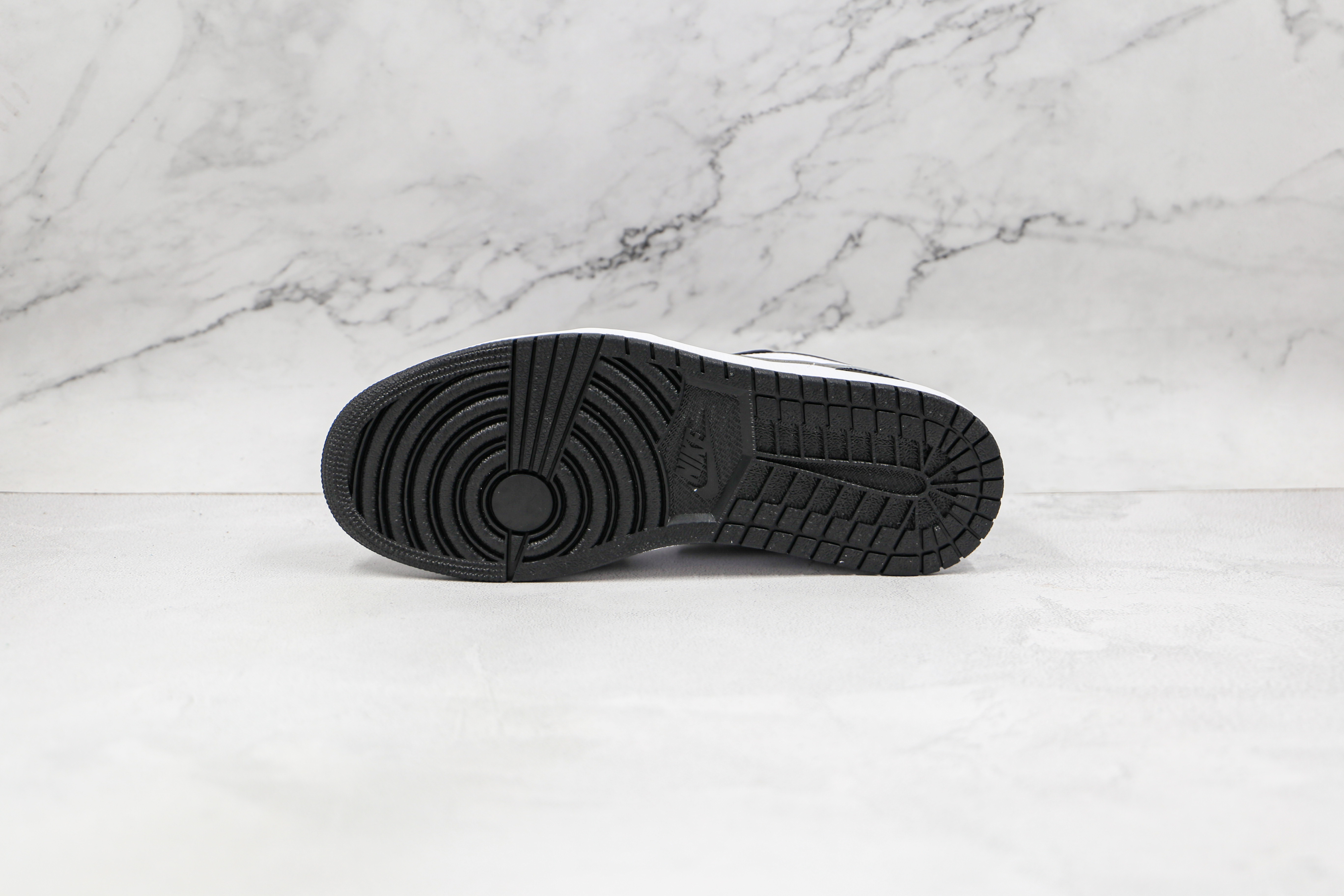 Air Jordan 1 Low Black Particle Grey