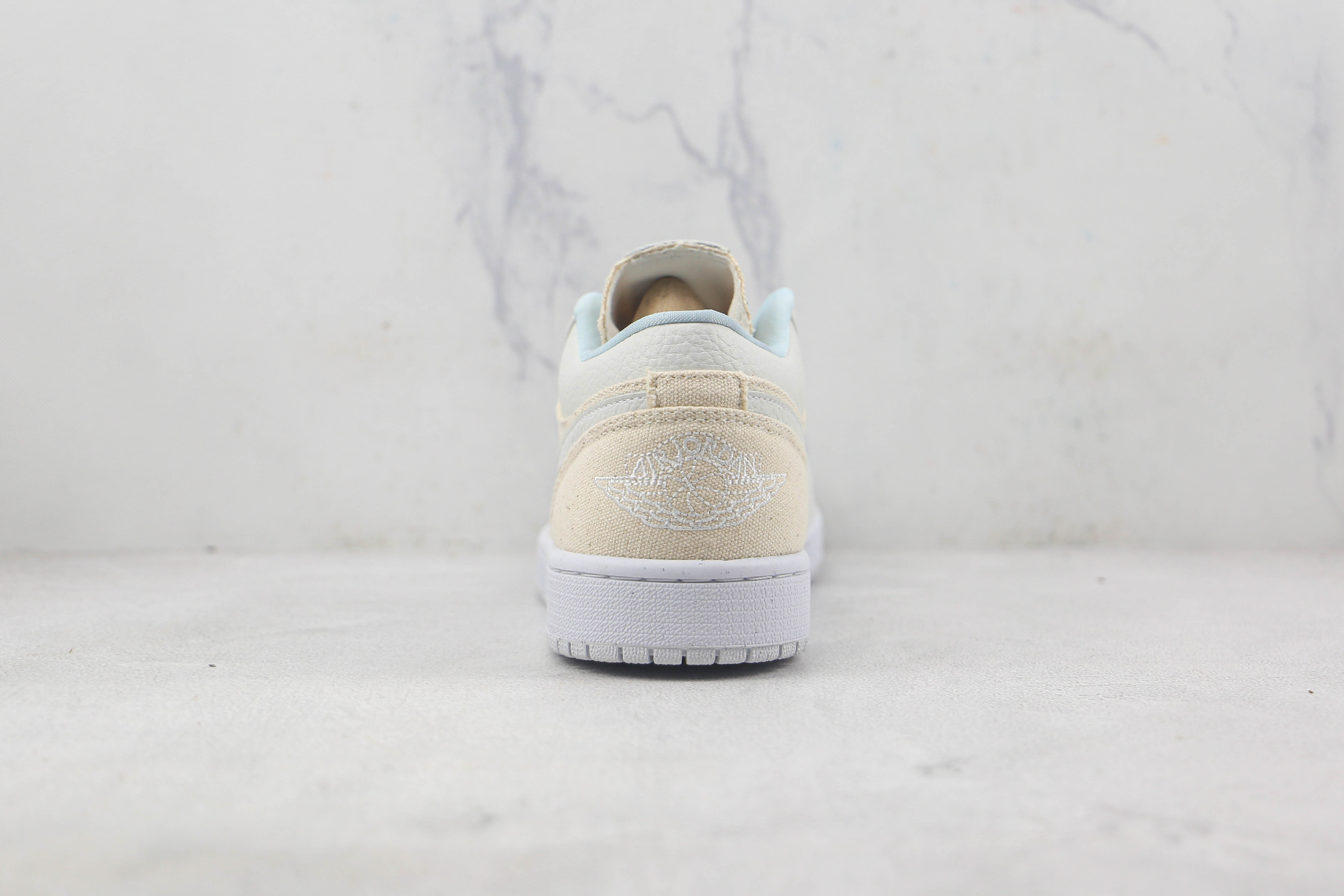 Air Jordan 1 Low Canvas