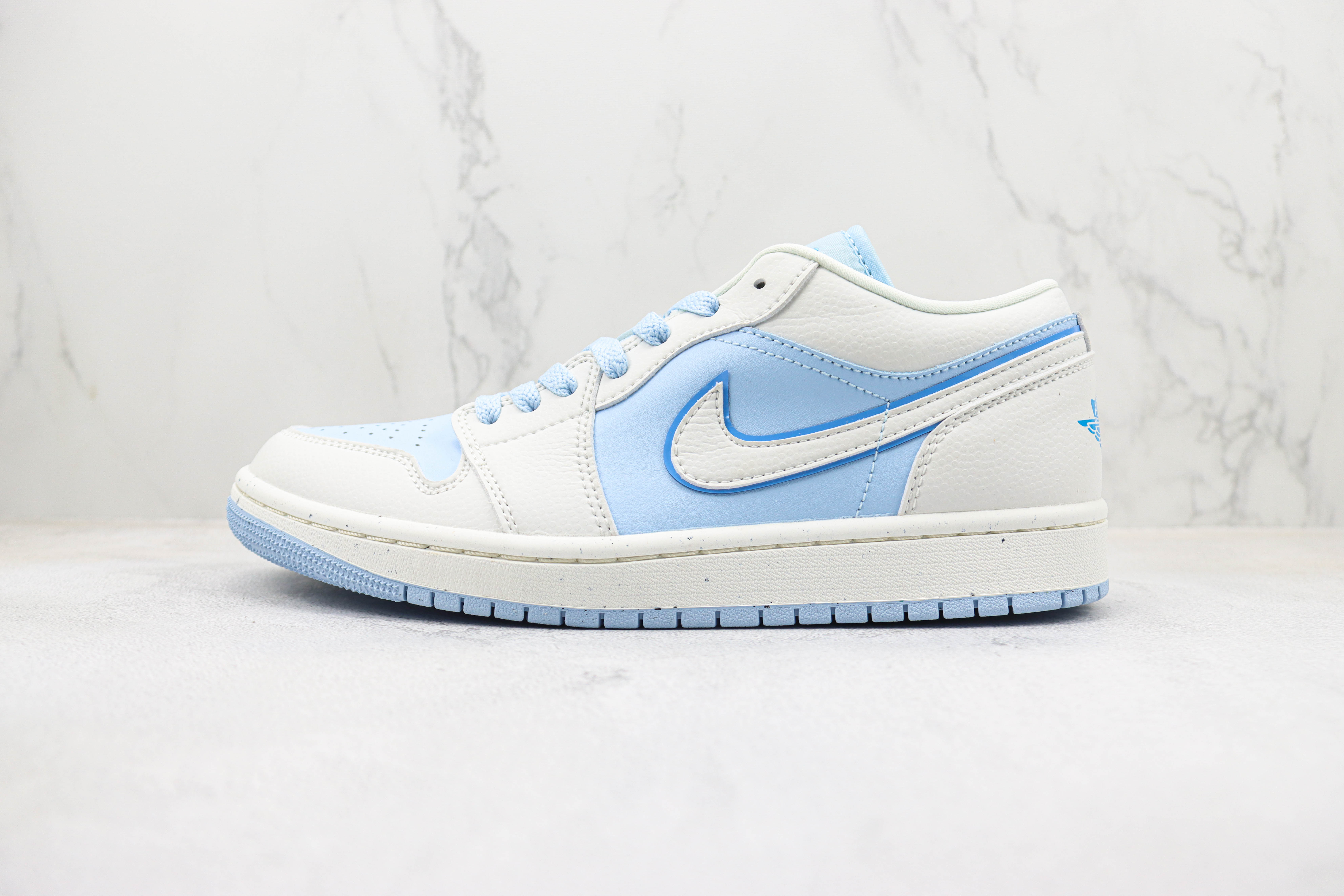 Air Jordan 1 Low Light Blue And White