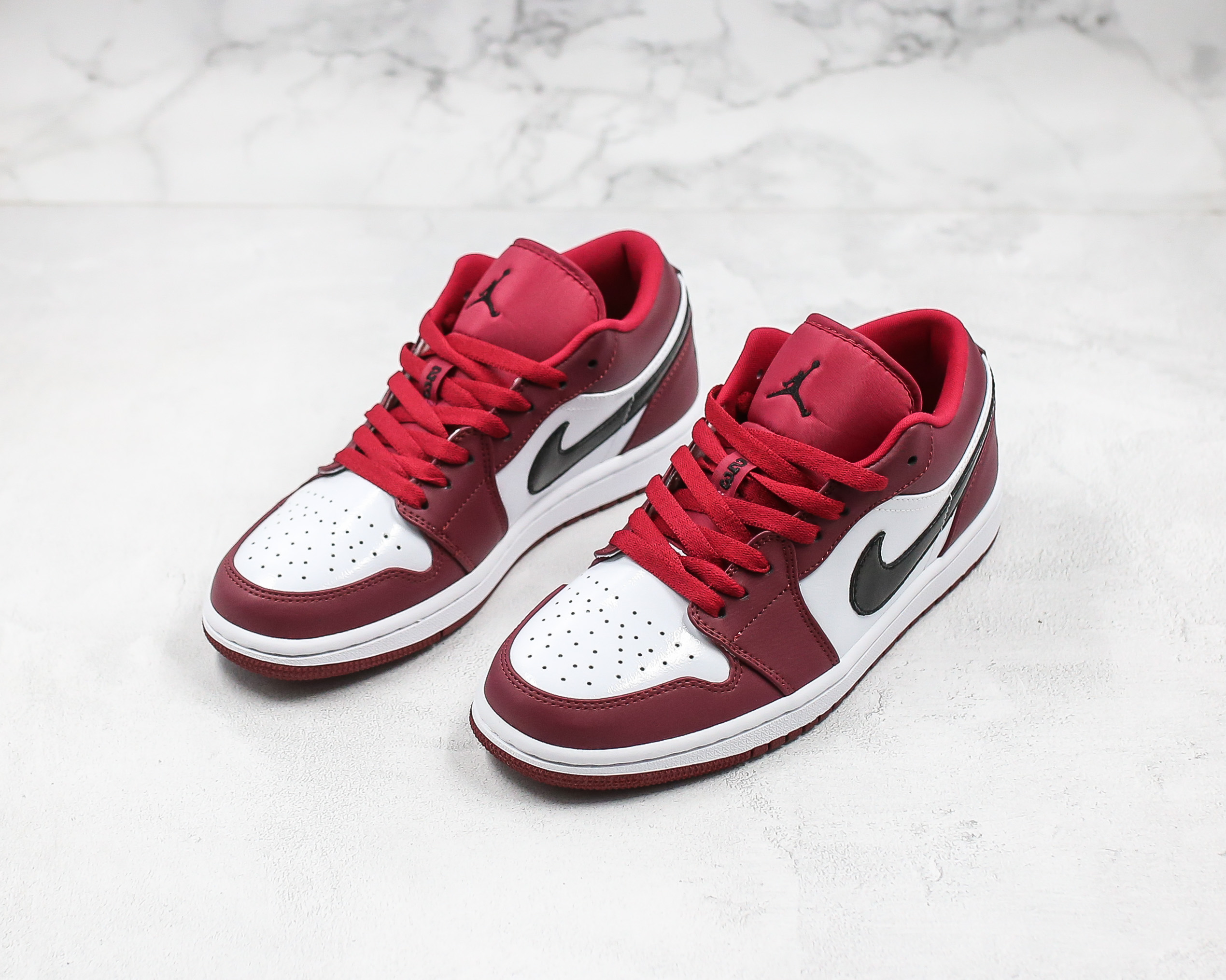 Air Jordan 1 Low Noble Red