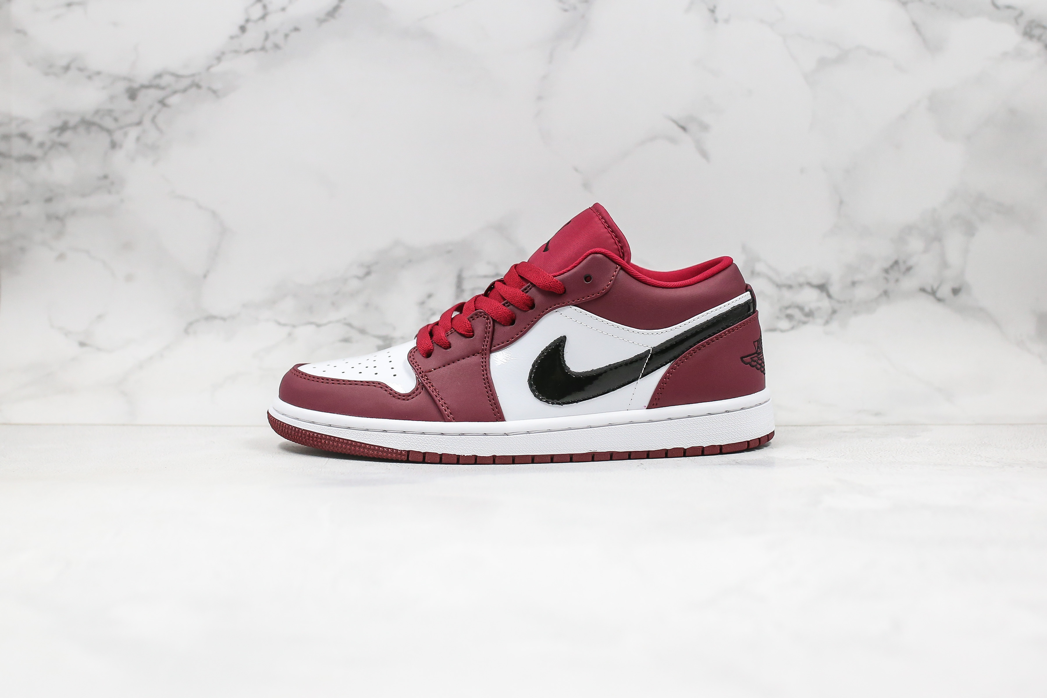 Air Jordan 1 Low Noble Red