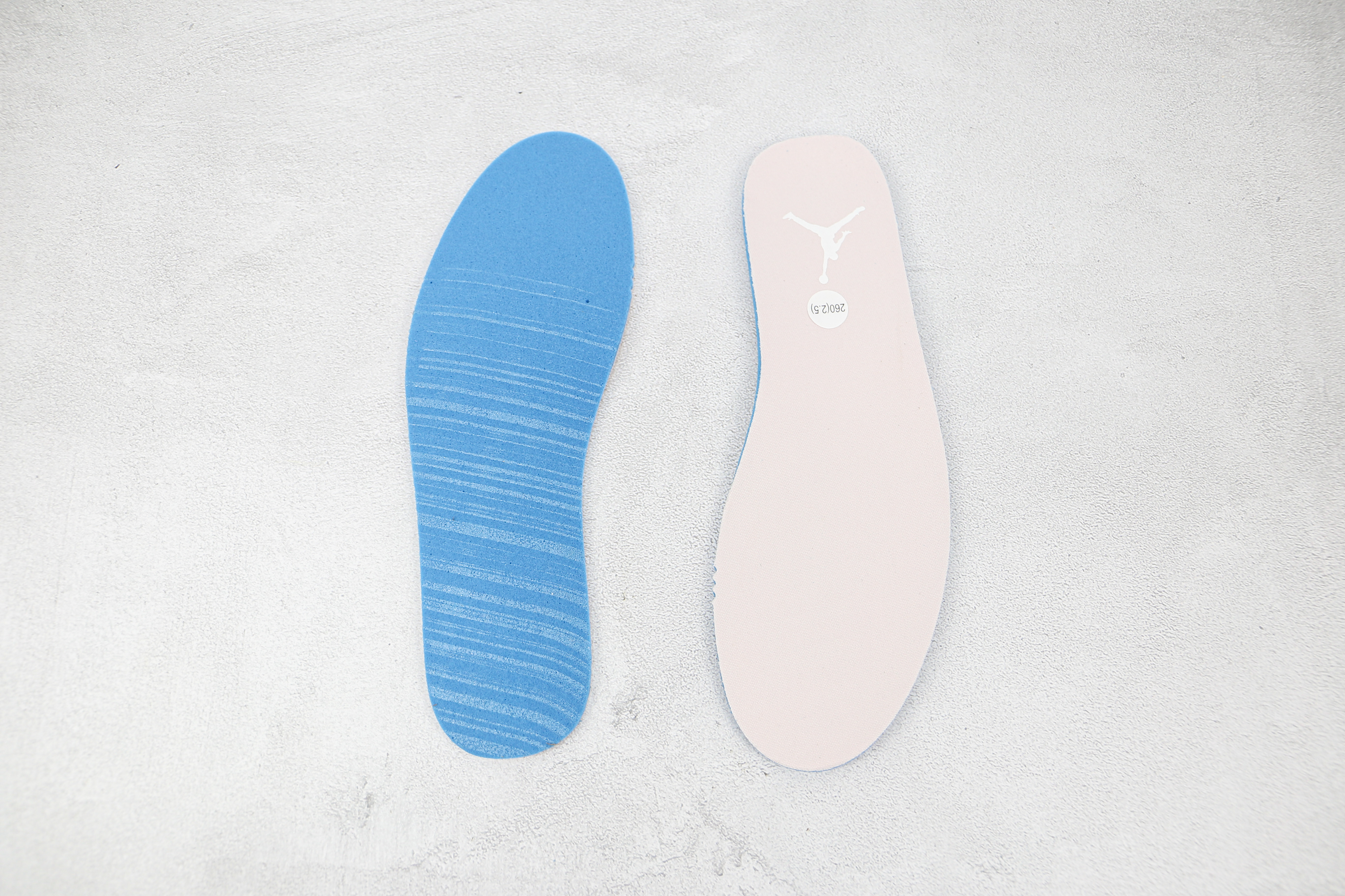 Air Jordan 1 Low SE Mighty Swooshers