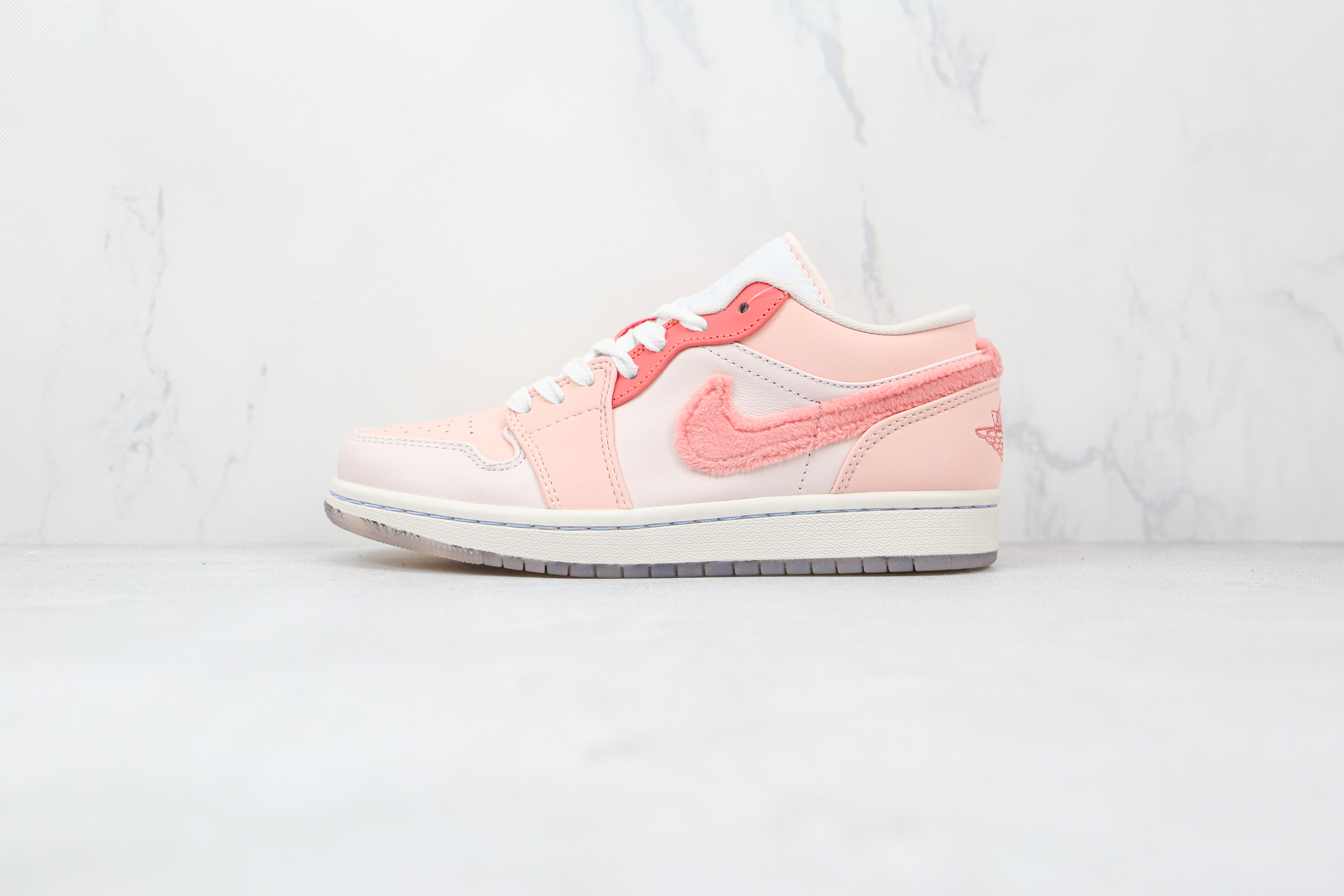 Air Jordan 1 Low SE Mighty Swooshers