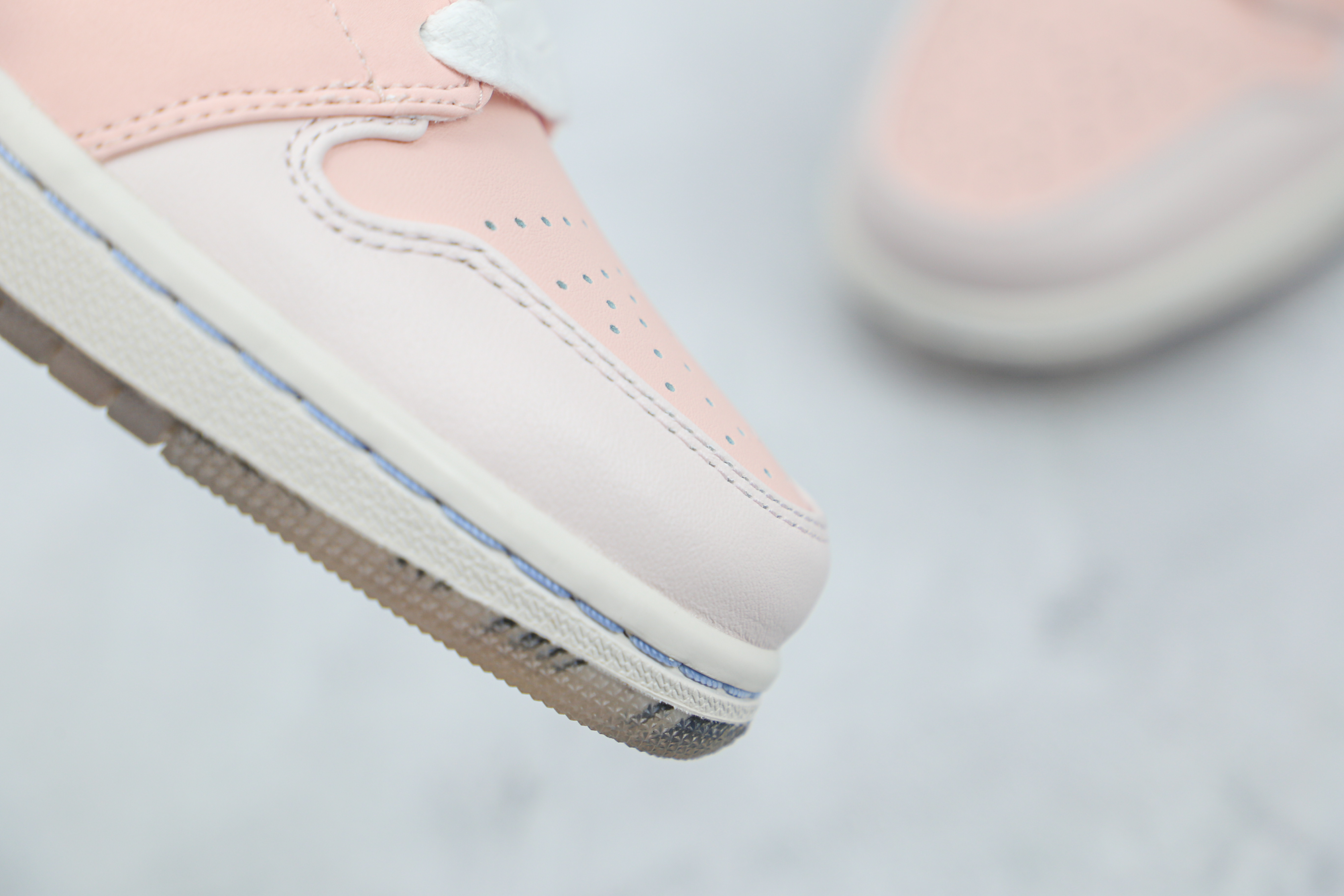 Air Jordan 1 Low SE Mighty Swooshers