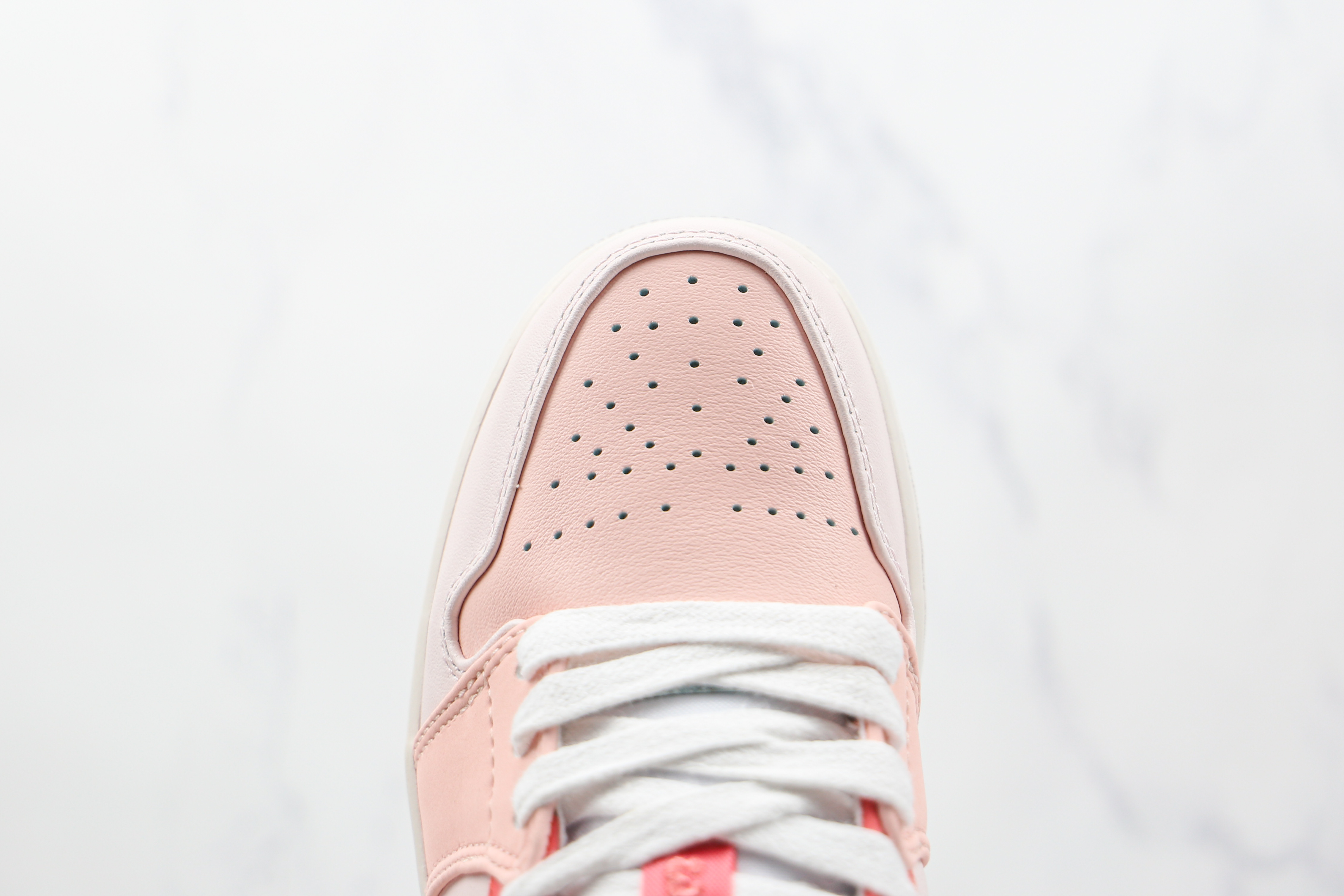 Air Jordan 1 Low SE Mighty Swooshers