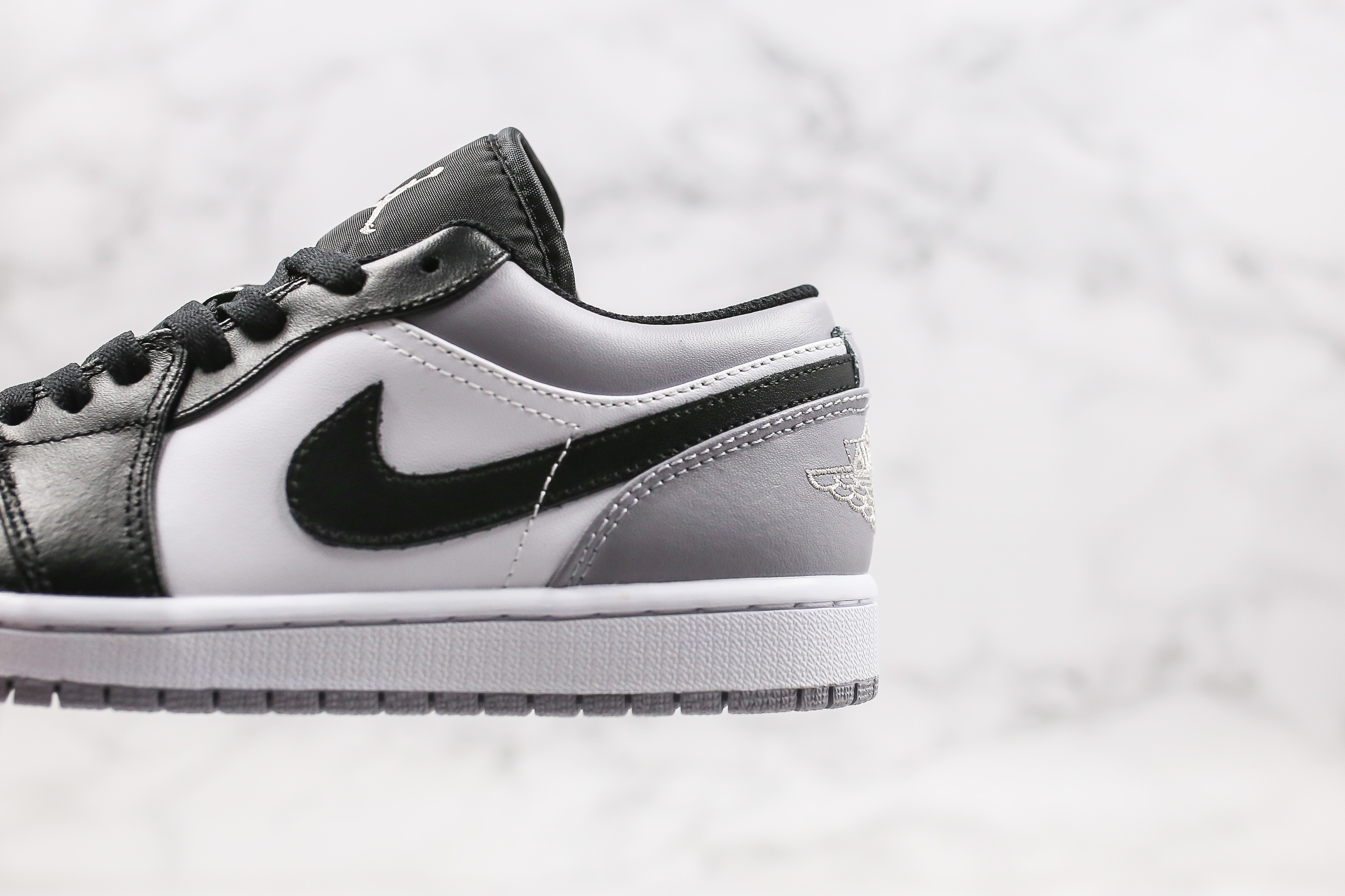 Air Jordan 1 Low Shadow