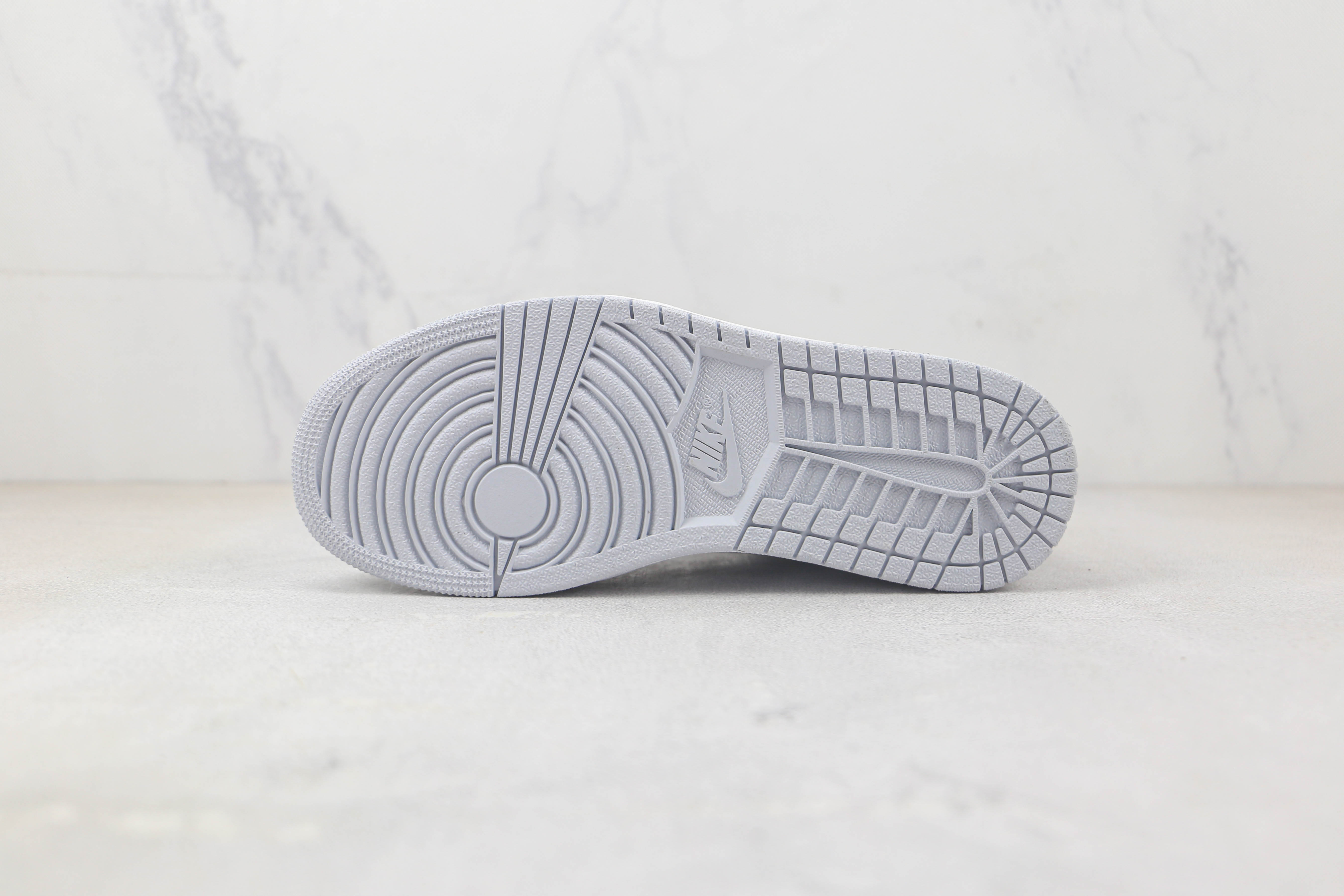 Air Jordan 1 Low Sile