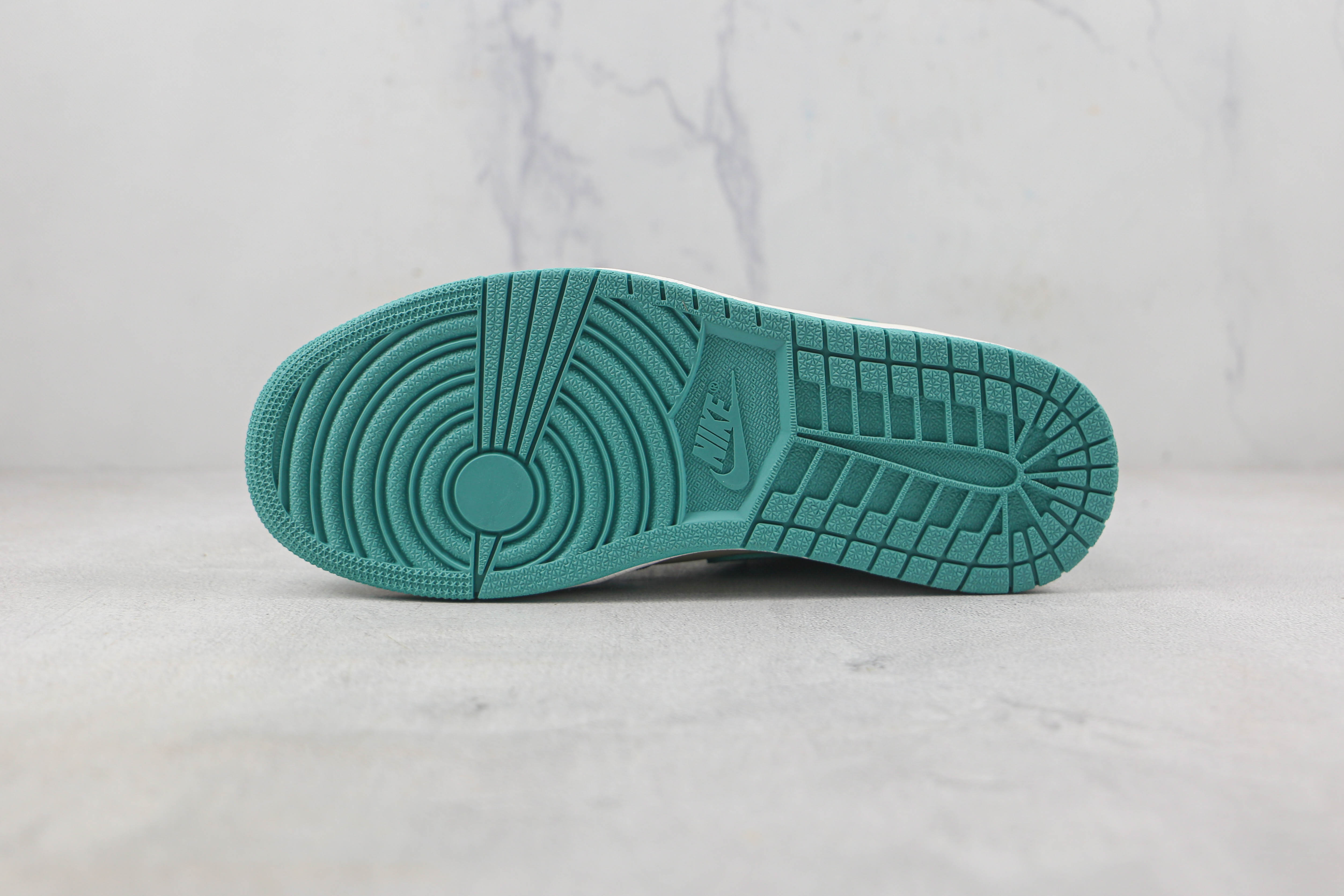 Air Jordan 1 Low Tropical Teal