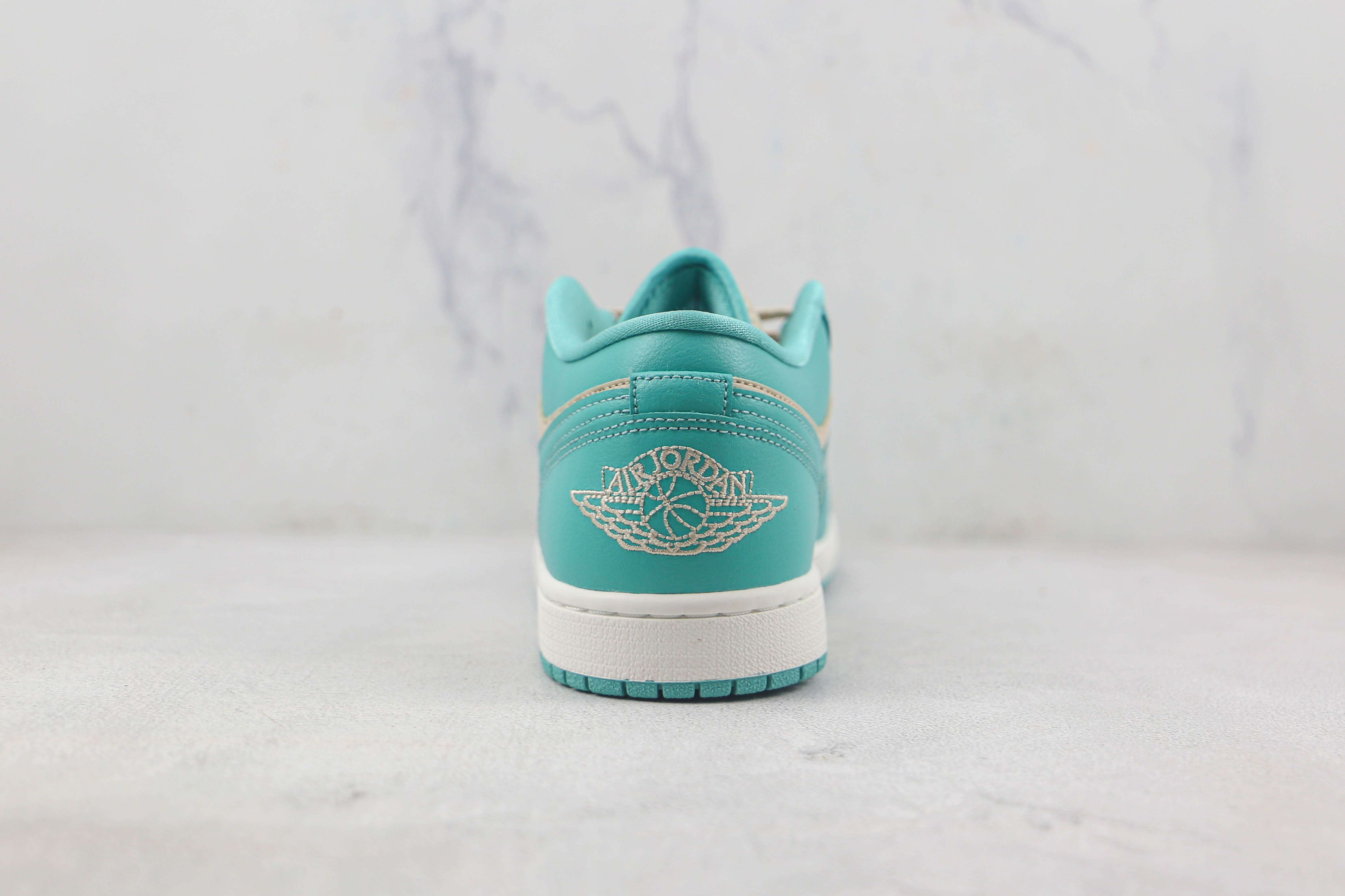 Air Jordan 1 Low Tropical Teal
