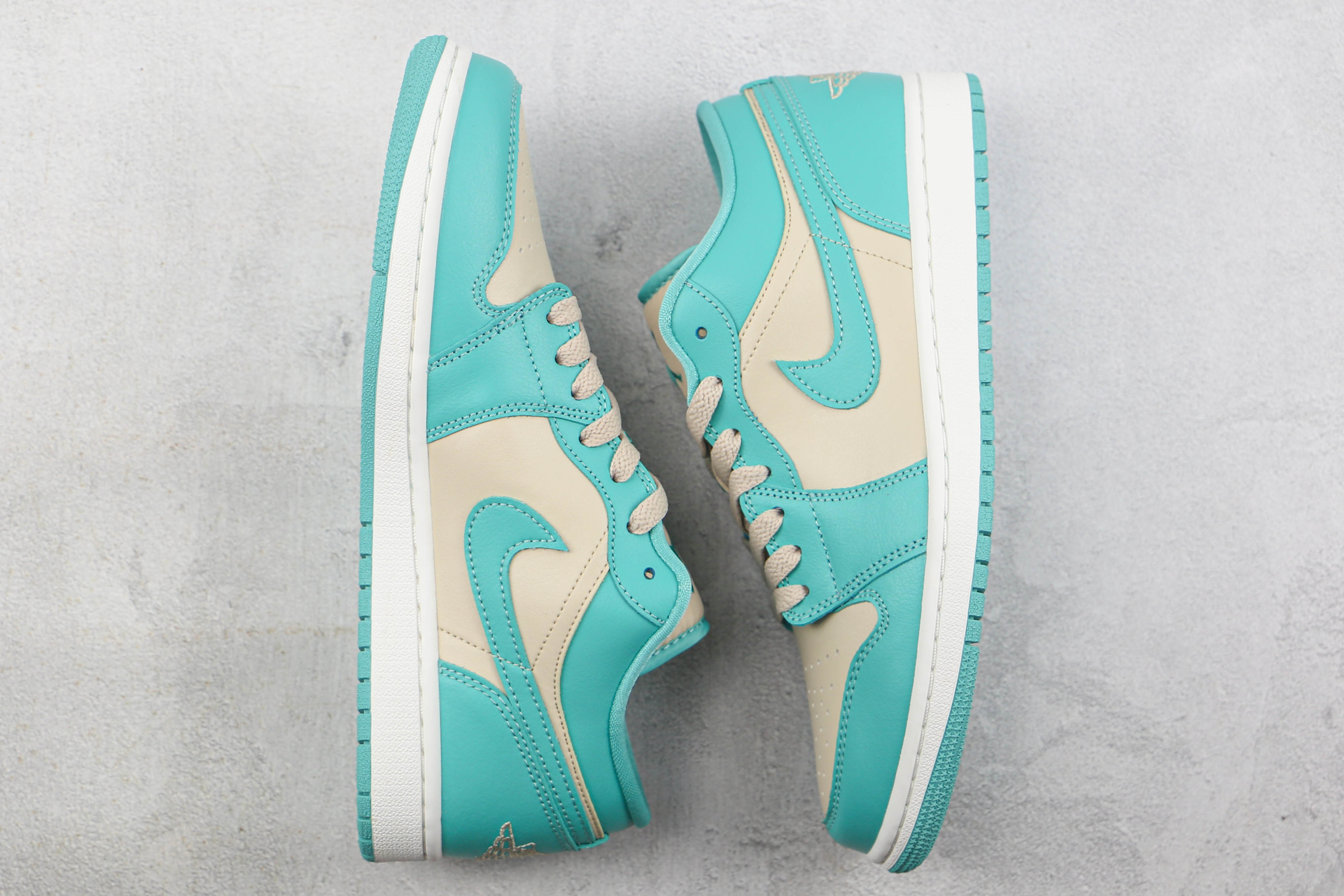 Air Jordan 1 Low Tropical Teal