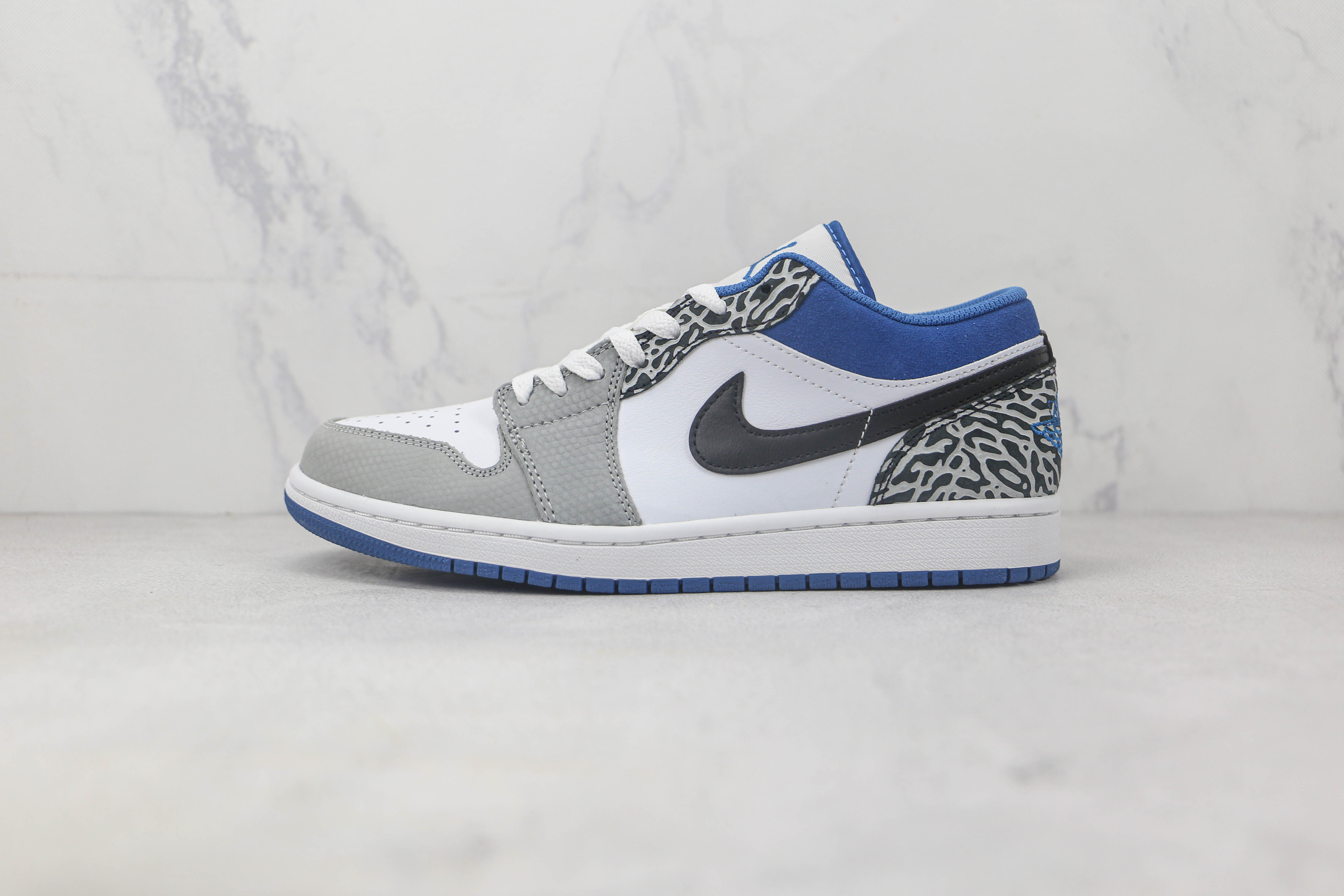 Air Jordan 1 Low True Blue