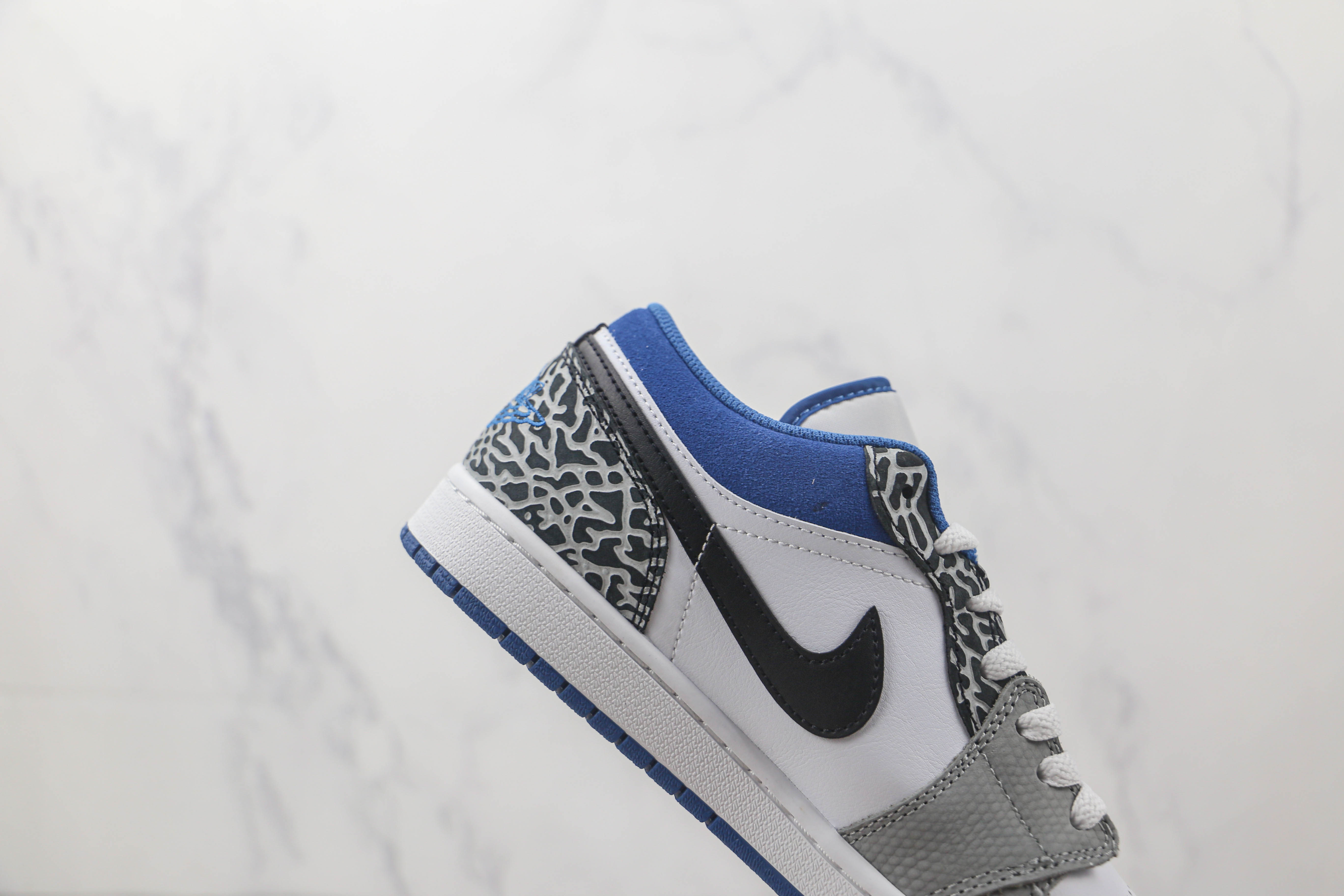 Air Jordan 1 Low True Blue