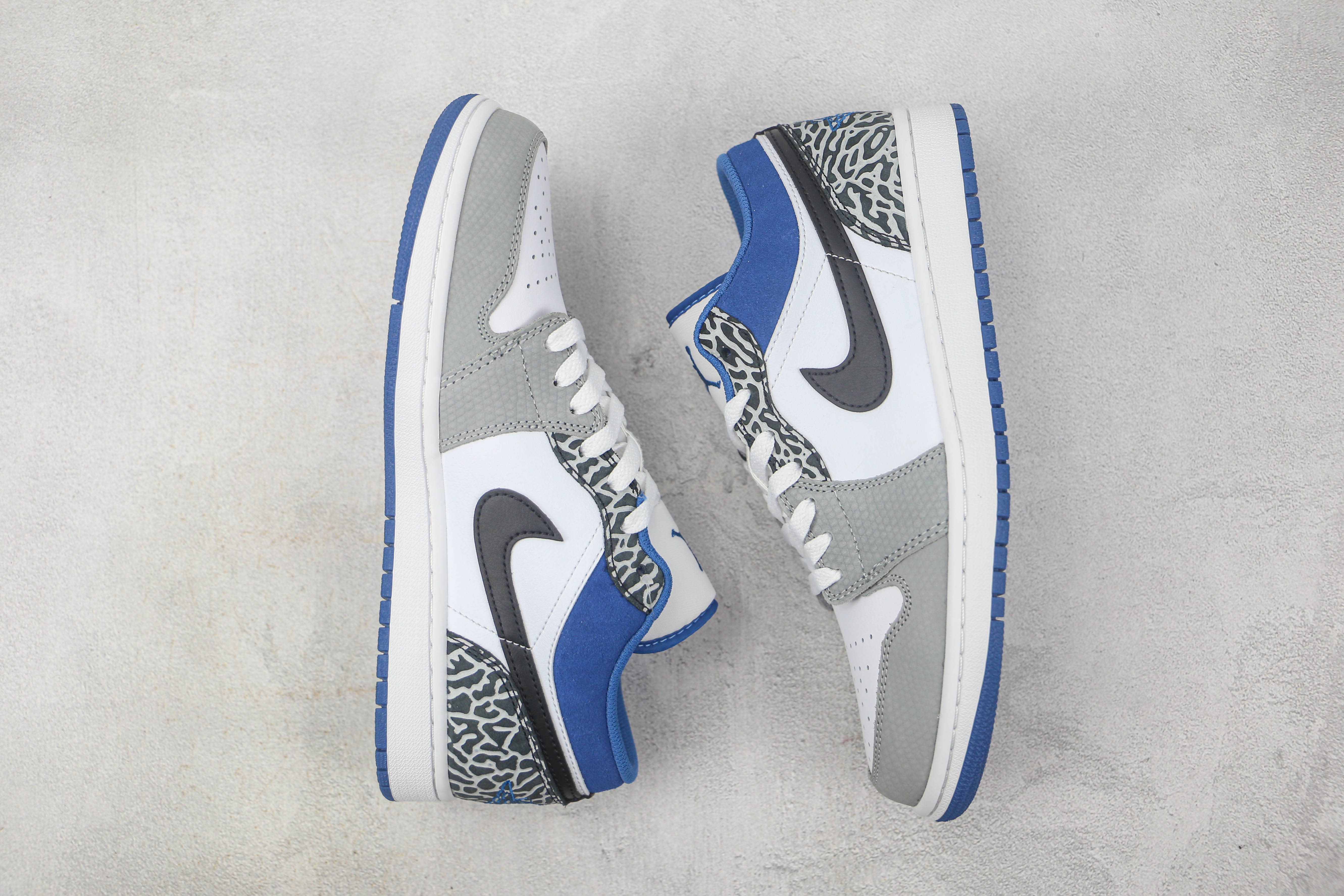 Air Jordan 1 Low True Blue