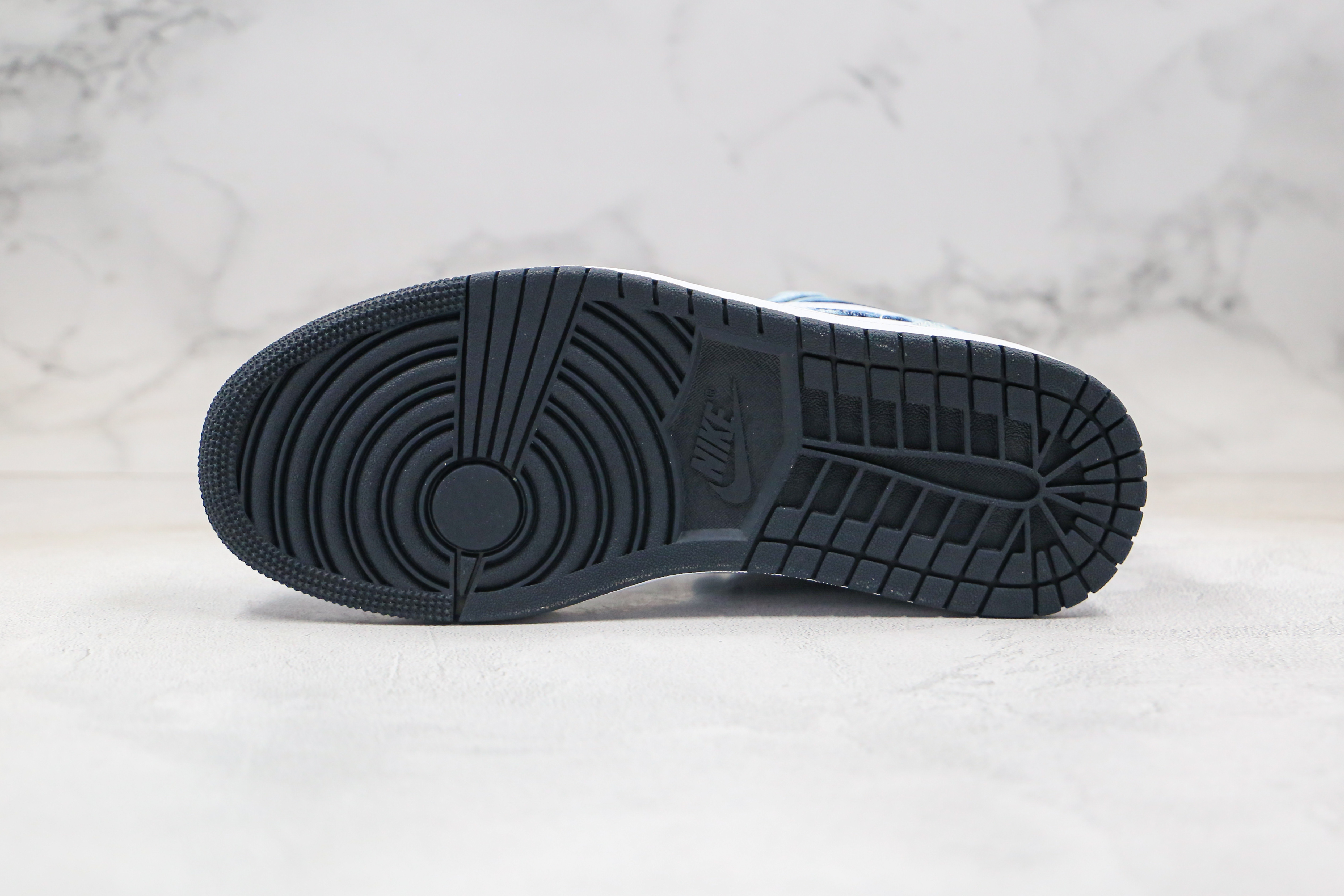 Air Jordan 1 Low“Washed Denim”