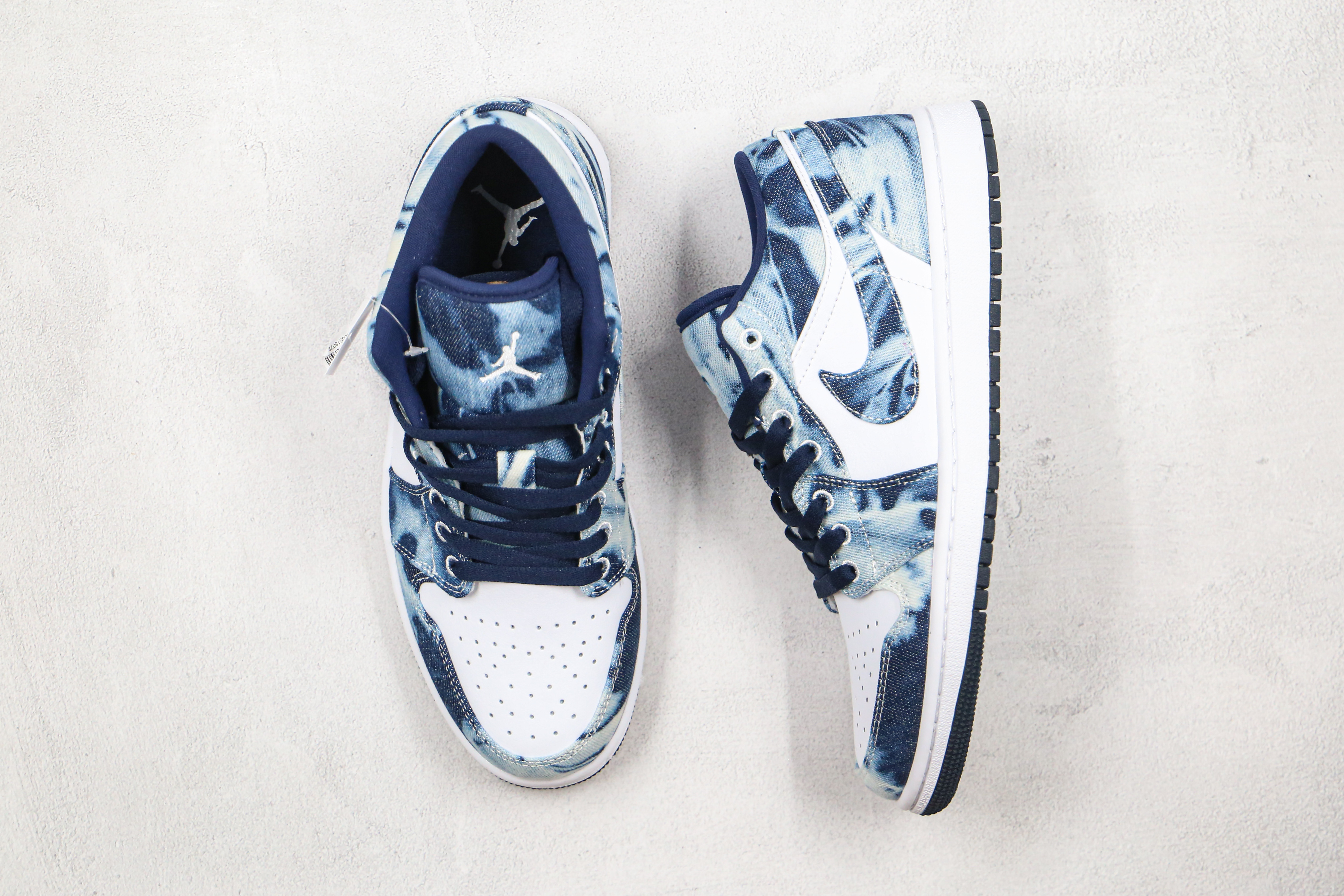 Air Jordan 1 Low“Washed Denim”