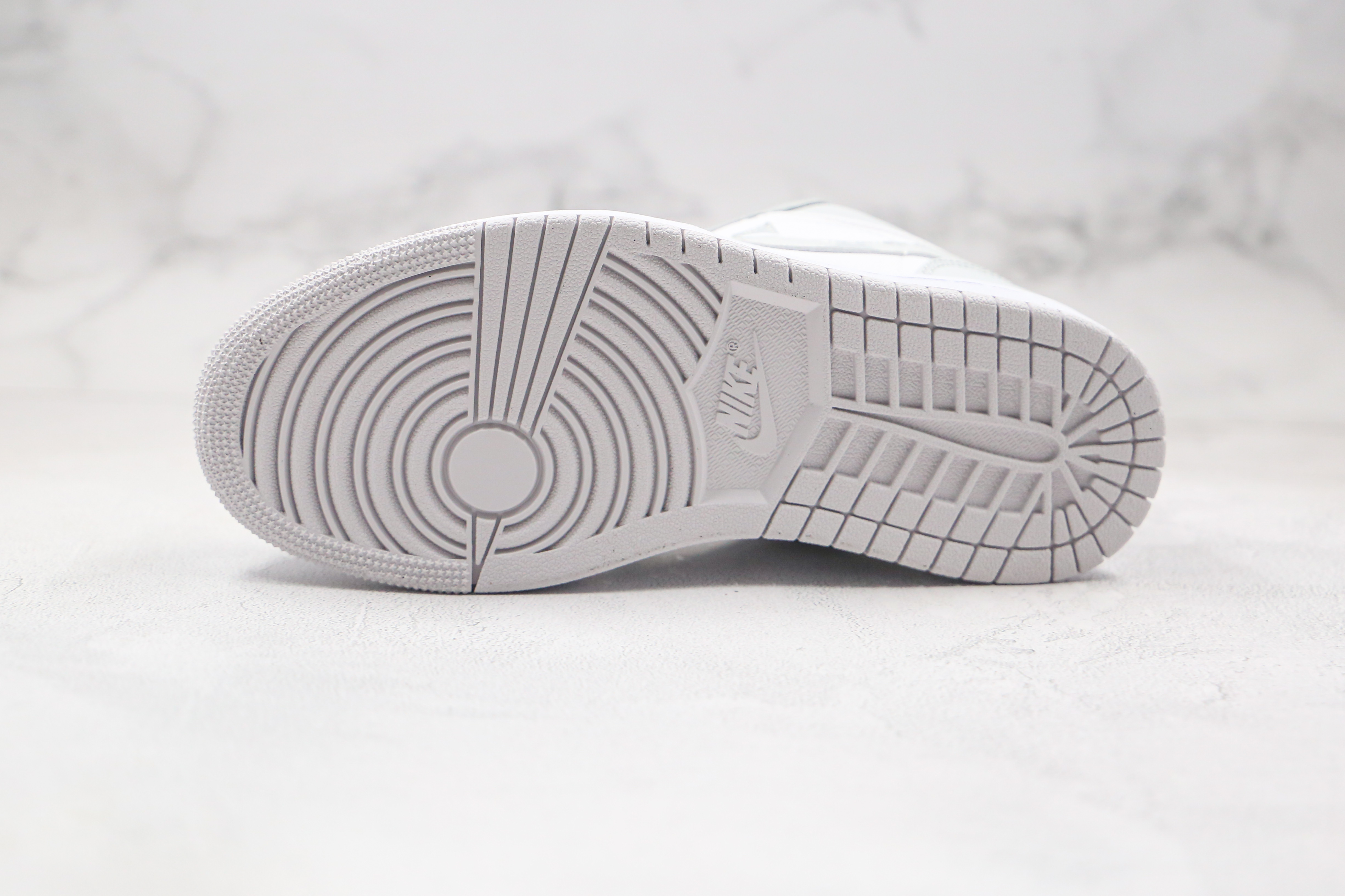 Air Jordan 1 Low White Camo