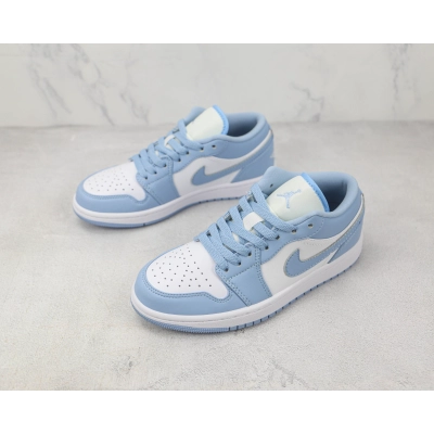 Travis Scott x Air Jordan 1 Low White Blue 02