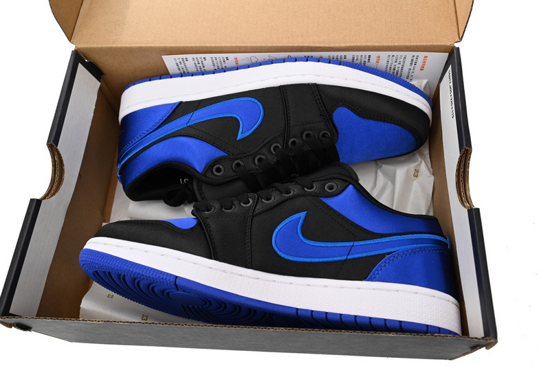 Air Jordan 1 High OG Satin Royal