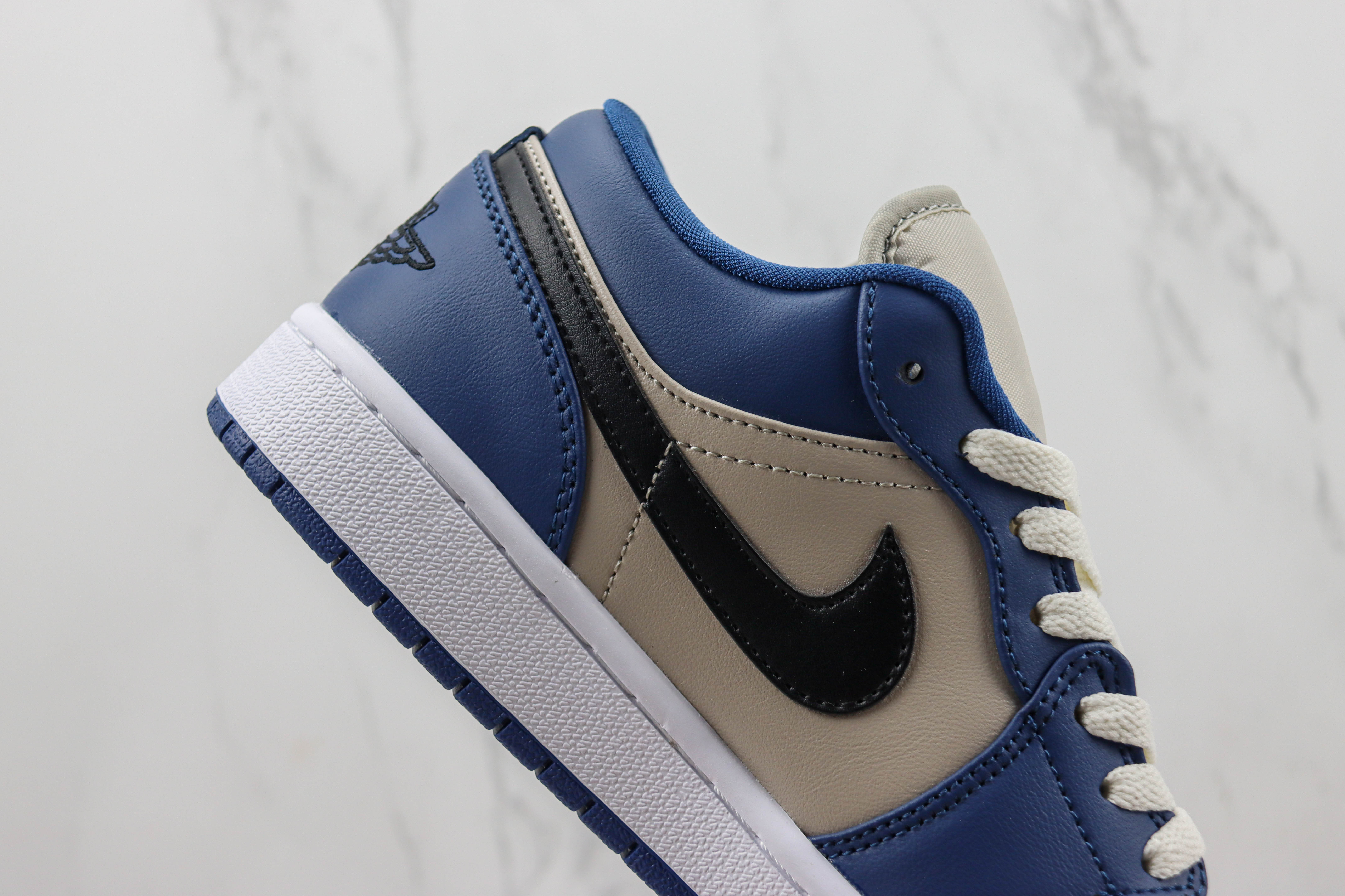 Air Jordan 1 Low "Georgetown"