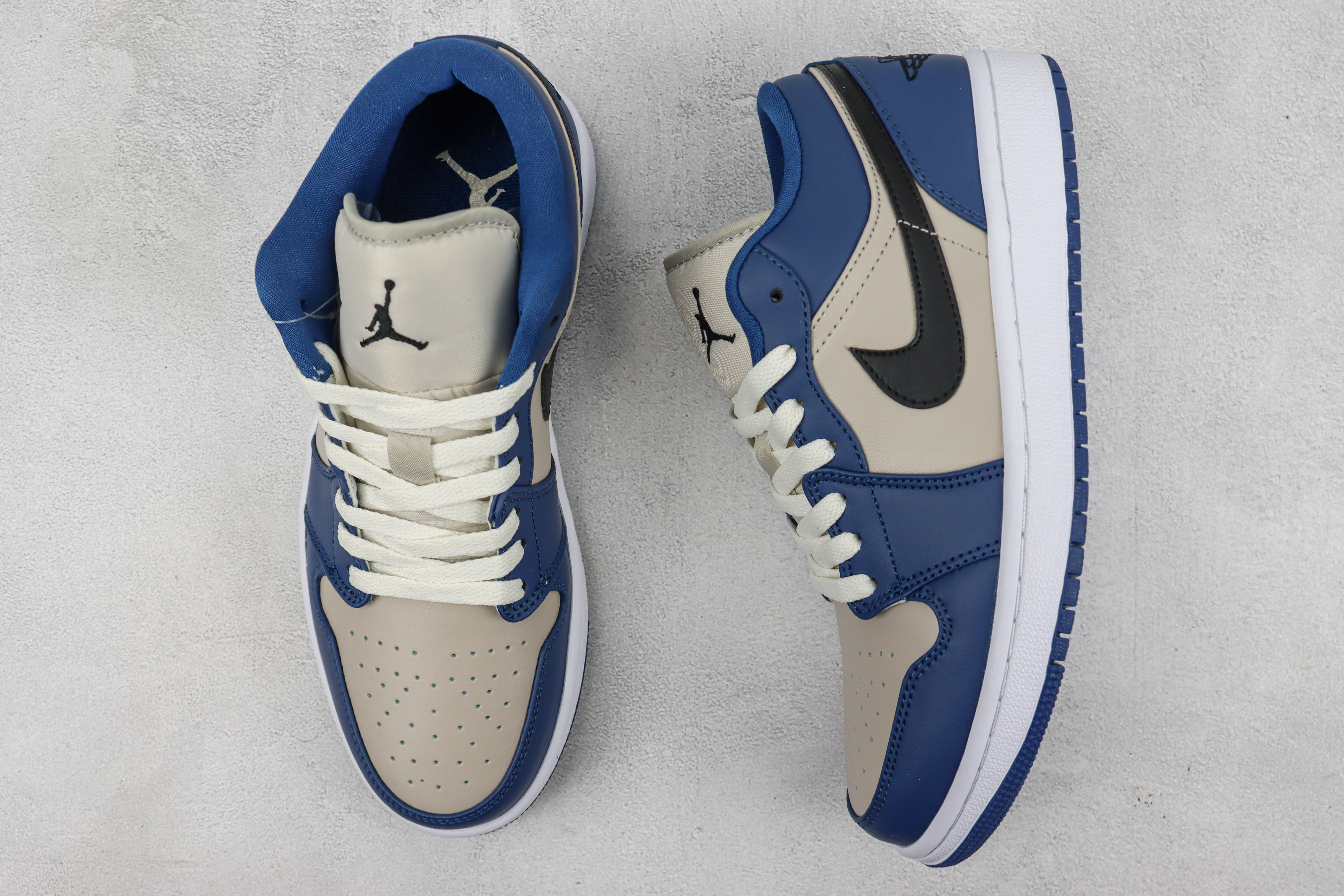 Air Jordan 1 Low "Georgetown"