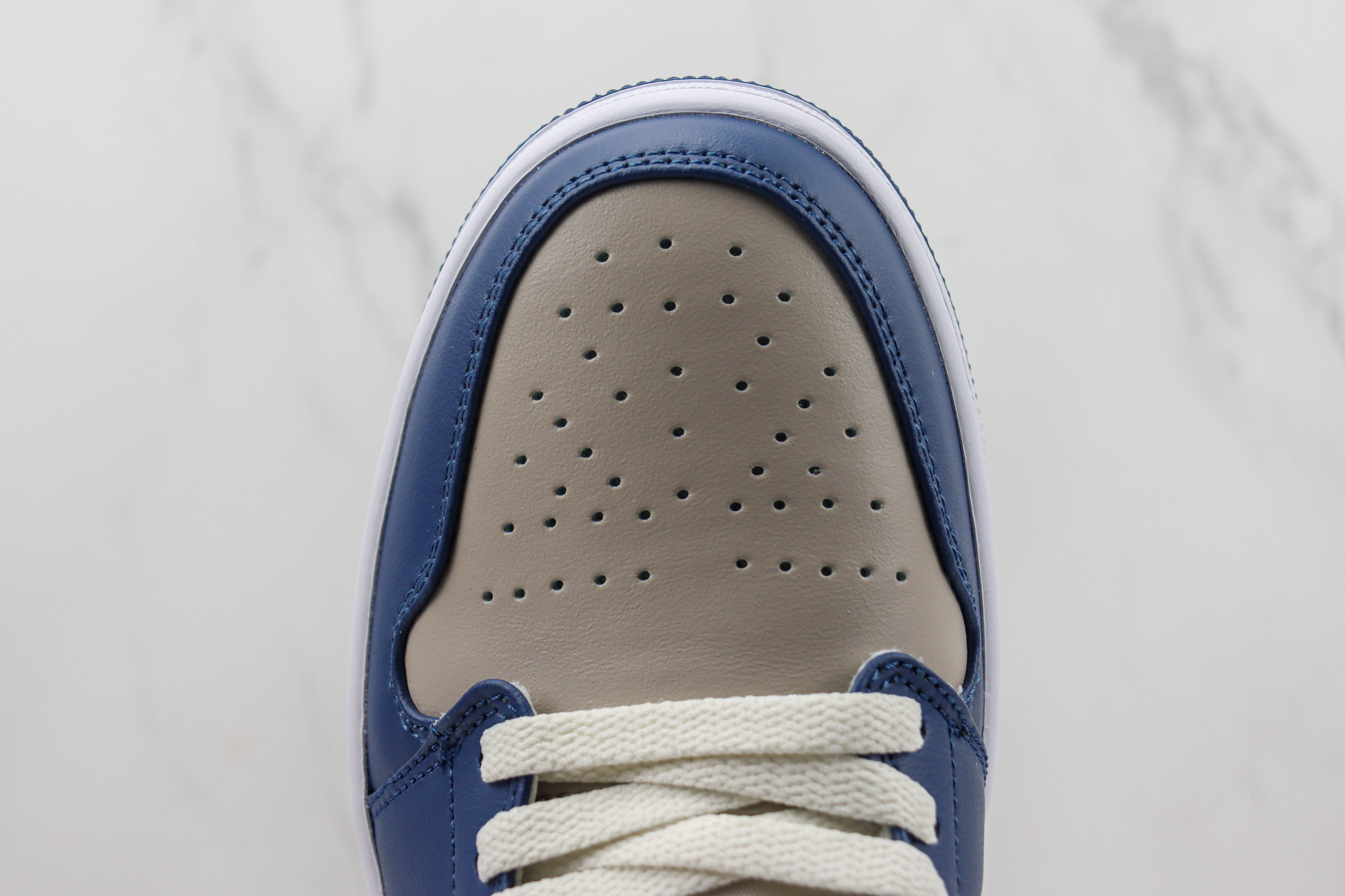 Air Jordan 1 Low "Georgetown"