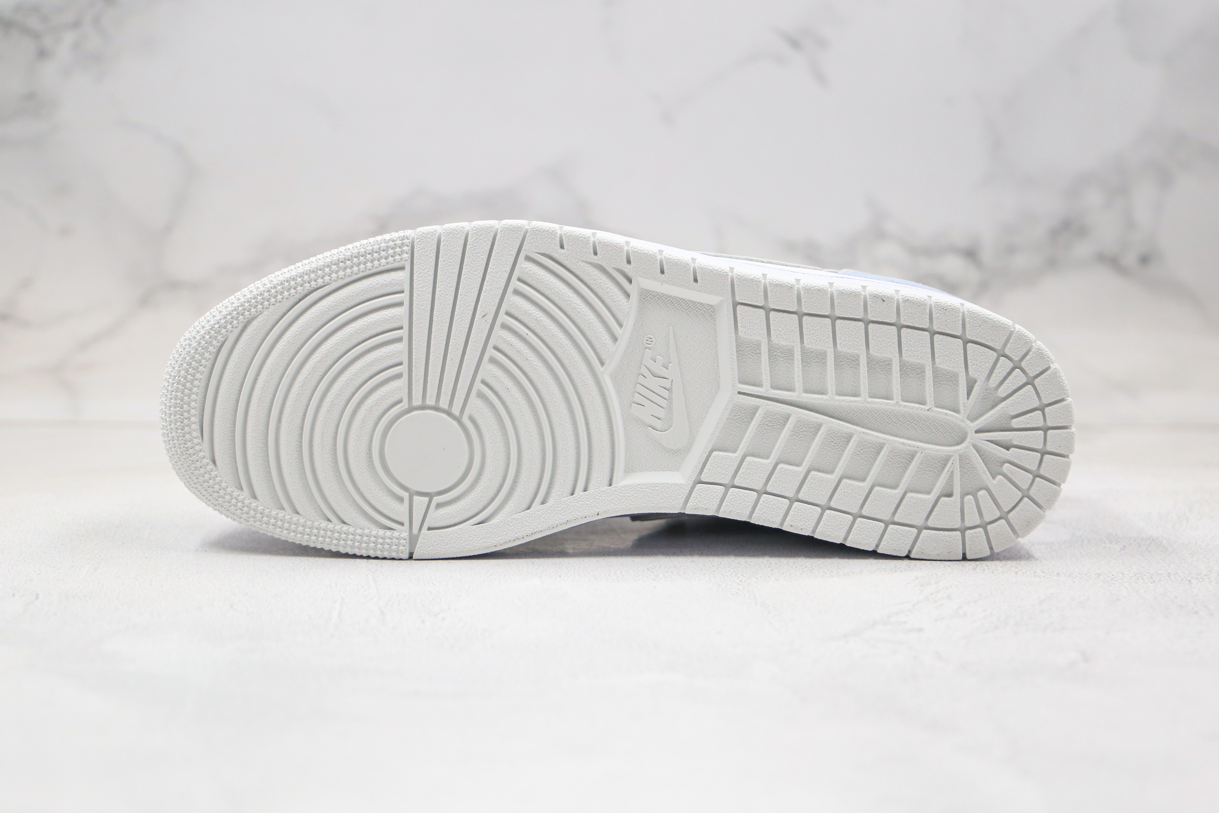 Air Jordan 1 Low “Paris”