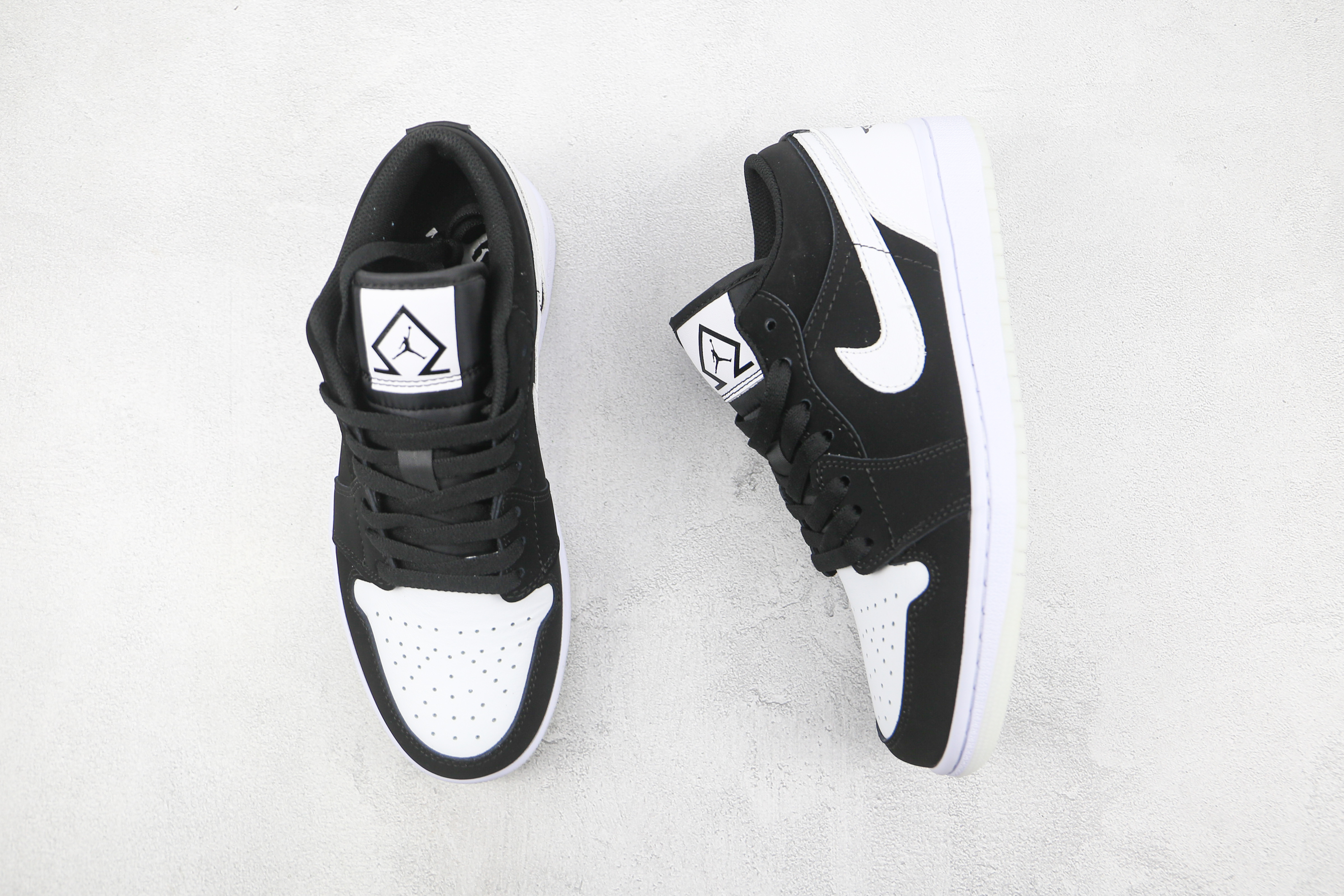 Air Jordan 1 Low Black And White