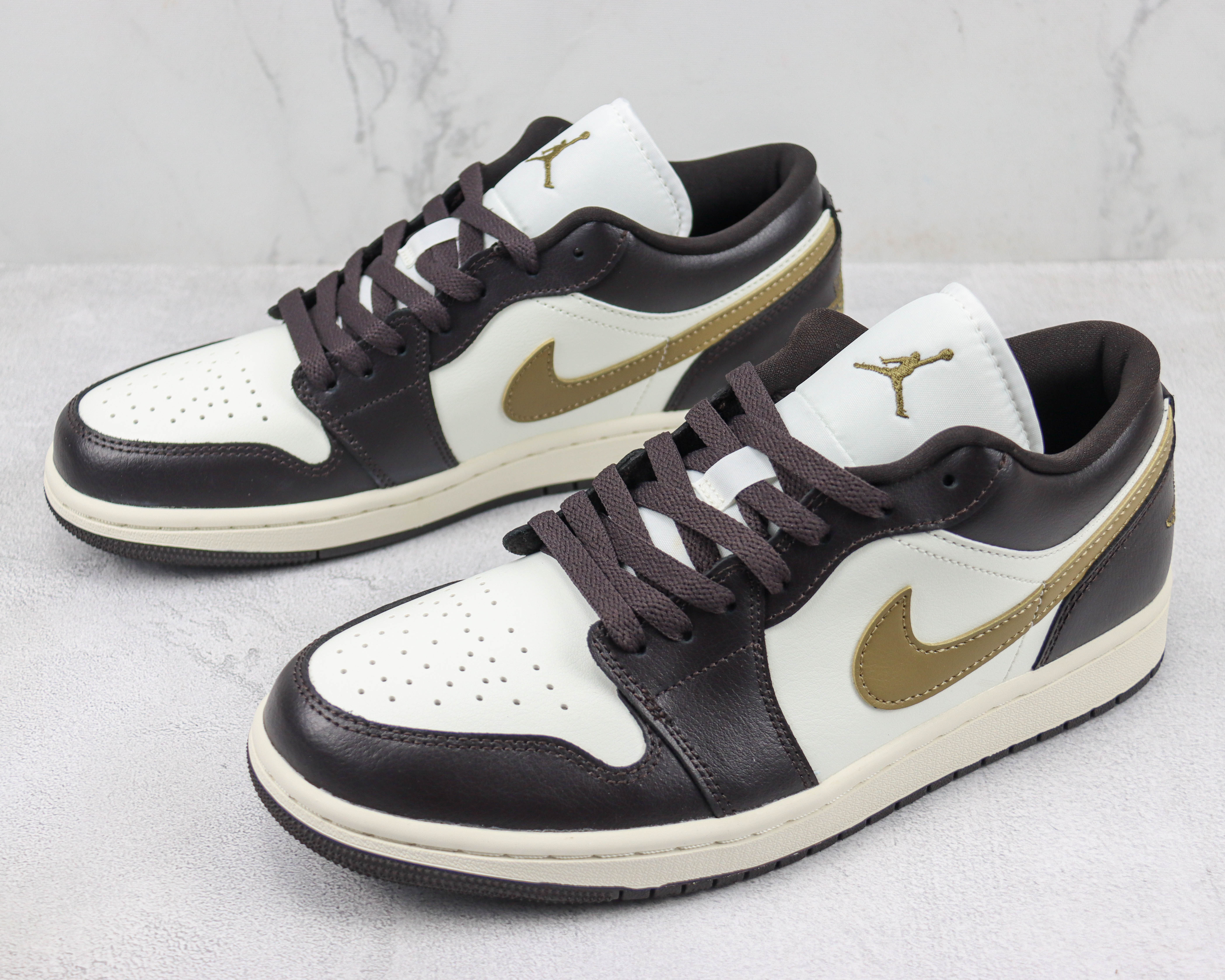 Air Jordan 1 Low Black And White Brown